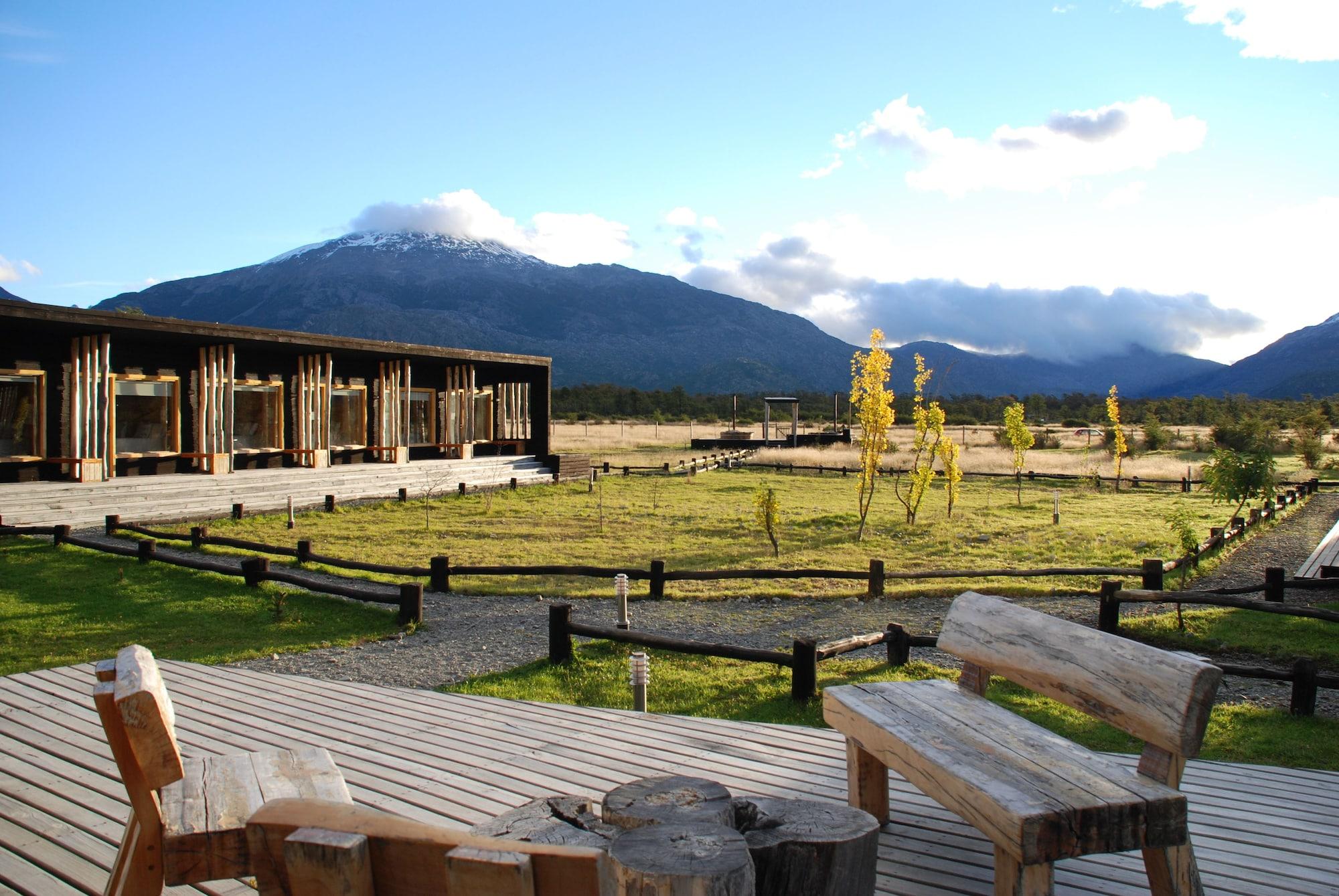 Vista Exterior Robinson Crusoe Deep Patagonia