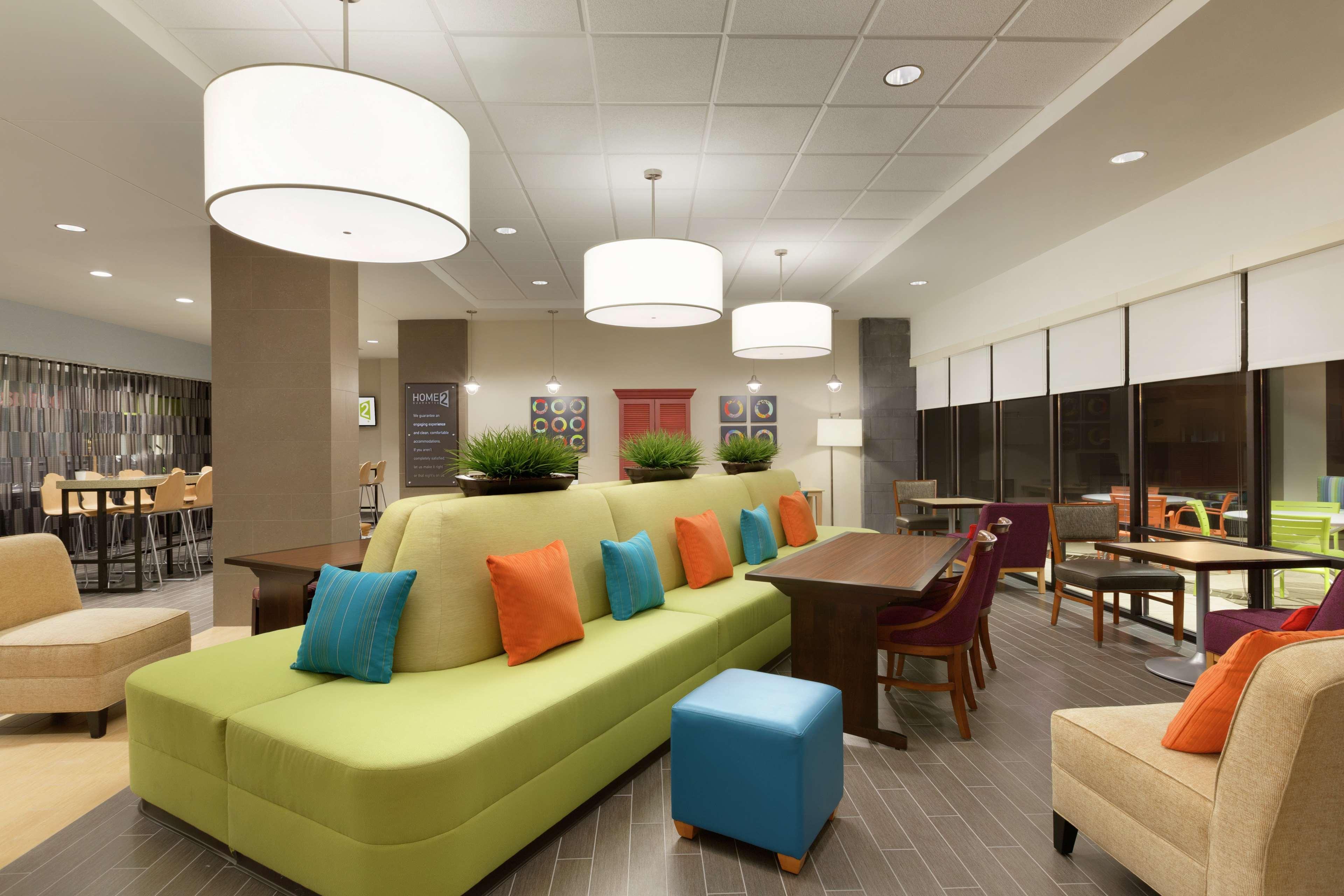 Vista Lobby Home2 Suites by Hilton La Crosse