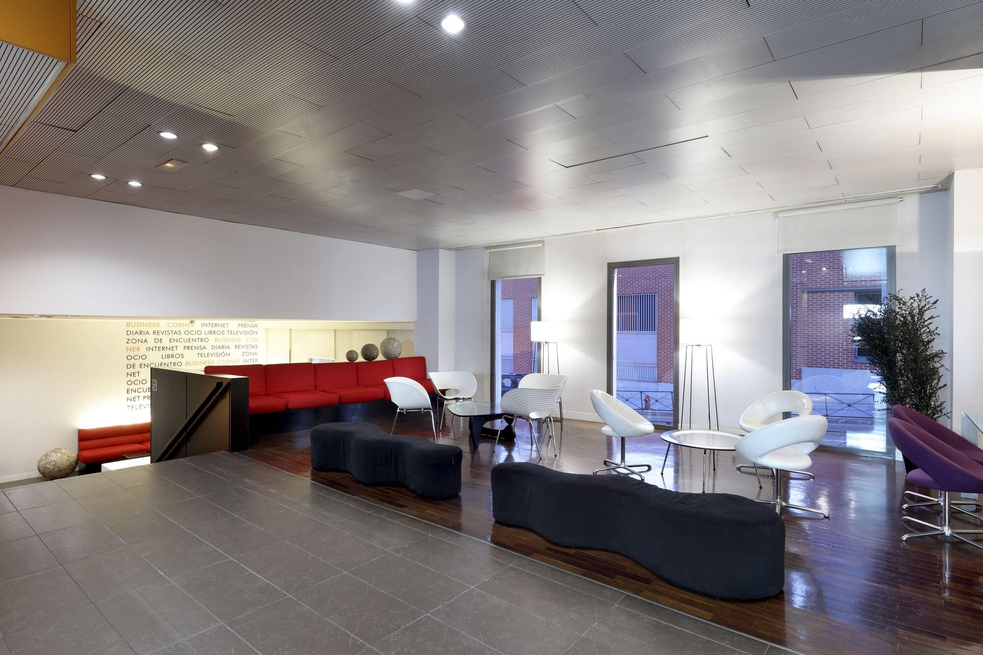 Vista Lobby Exe Tres Cantos