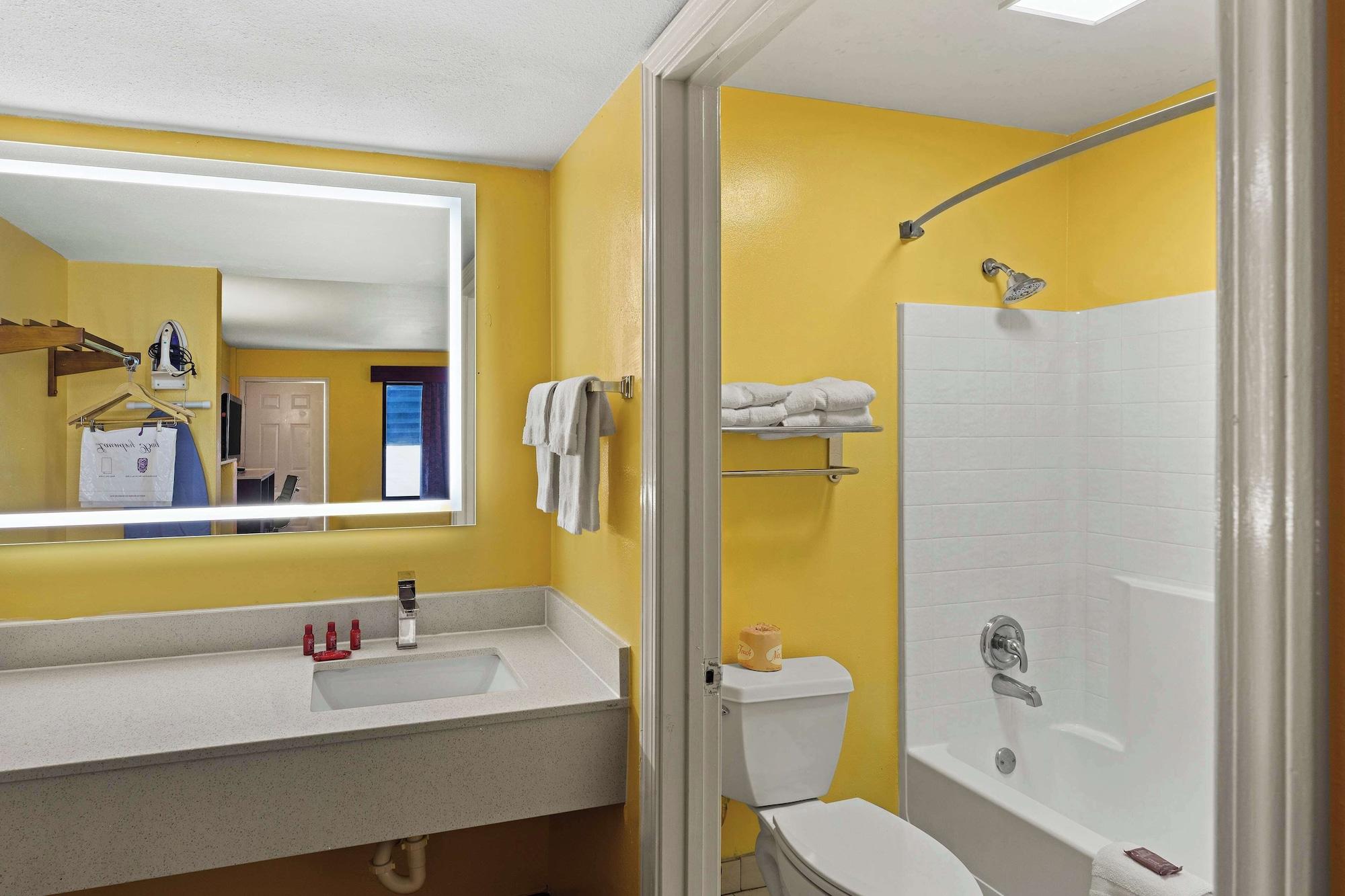 Equipamiento de Habitación SureStay by Best Western Gulfport