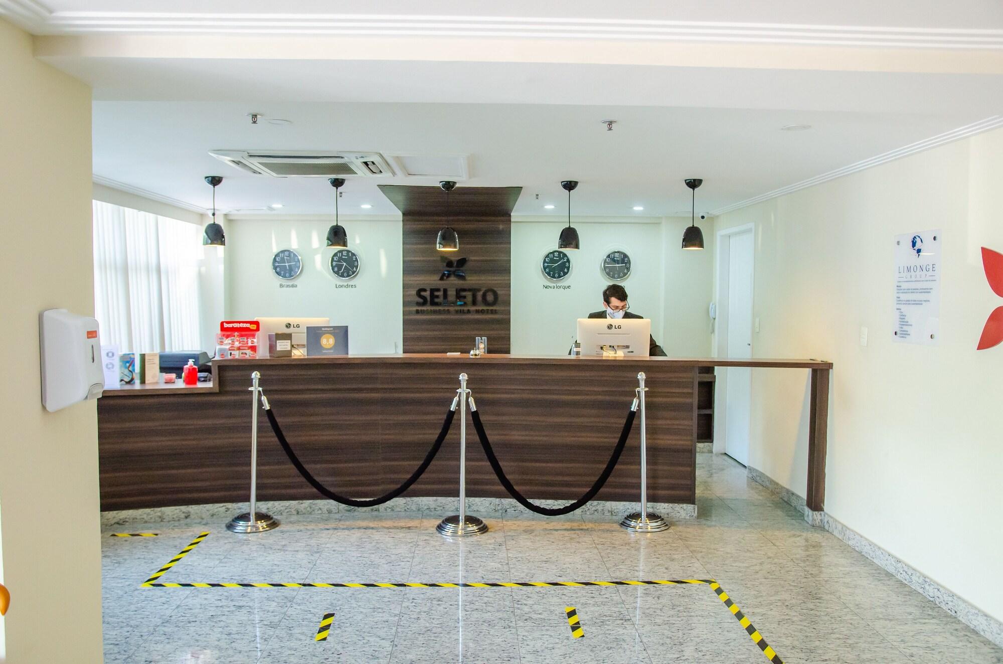 Vista Lobby Seleto Hotel
