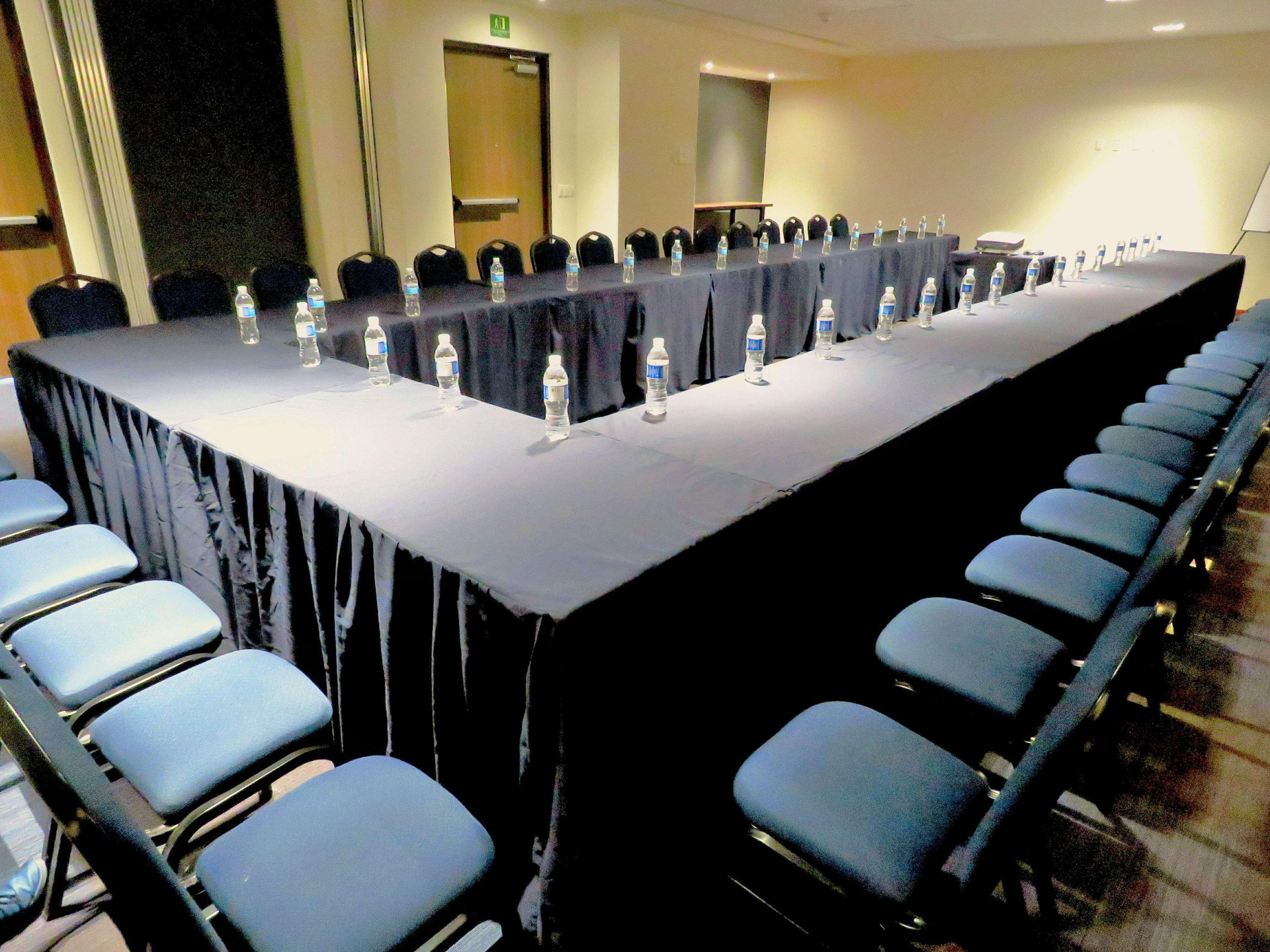 Centro de Negocios Hampton Inn by Hilton Celaya