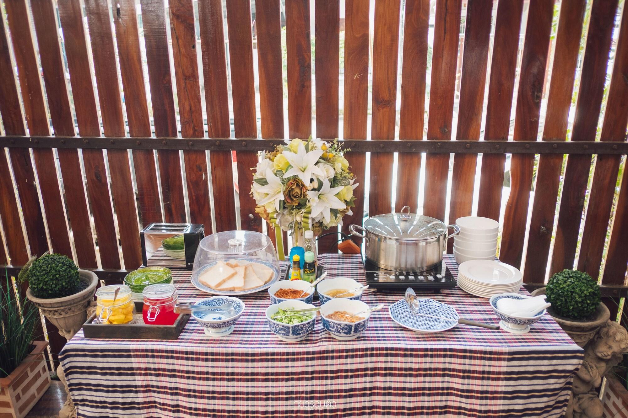 Bar/Salón Baan Krittika