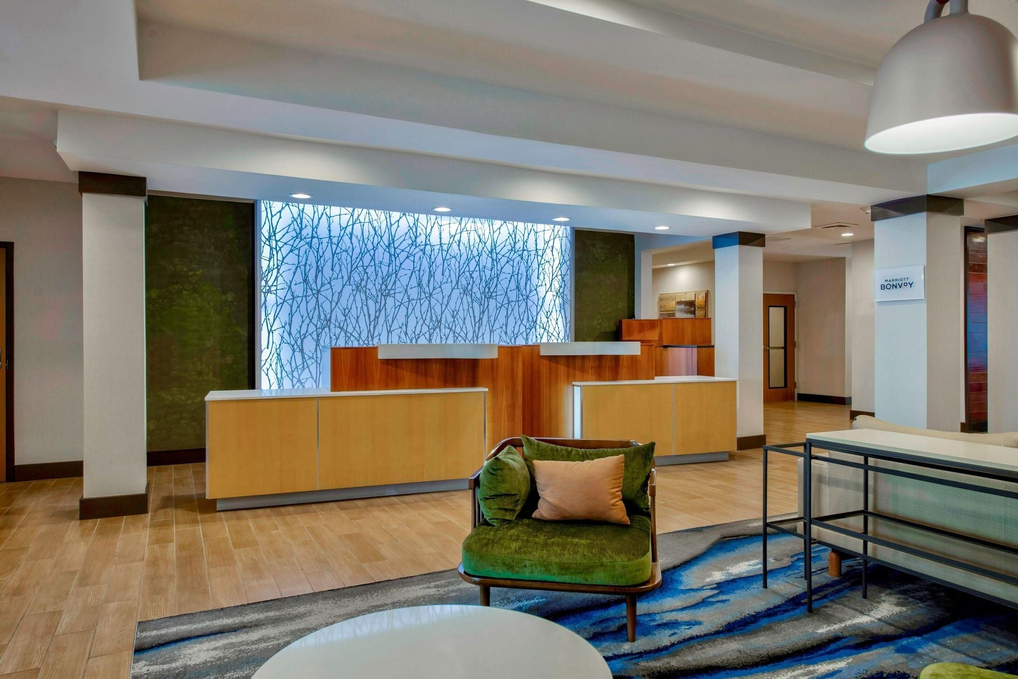 Vista Lobby Fairfield Inn & Suites by Marriott Greenwood