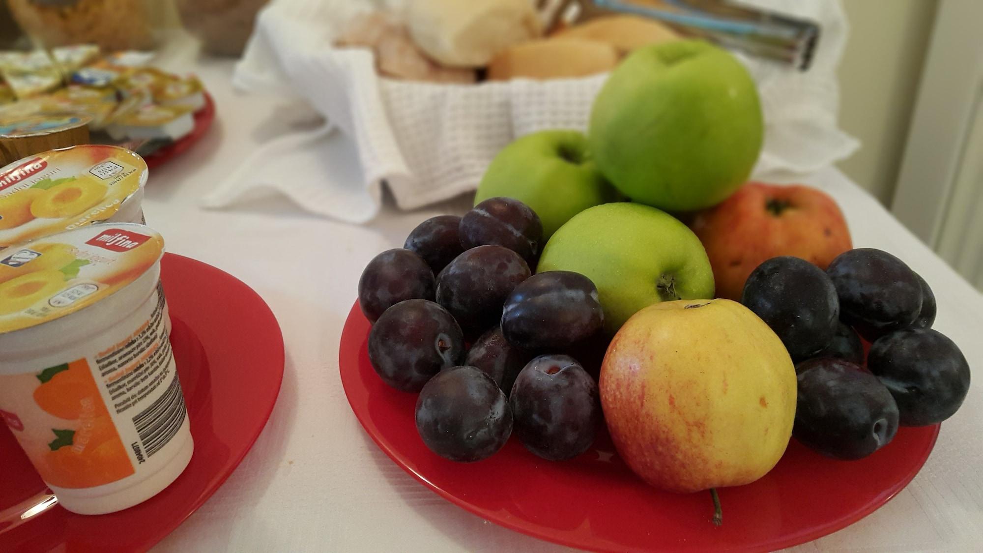 Restaurant Rooms & Apartments Kepic