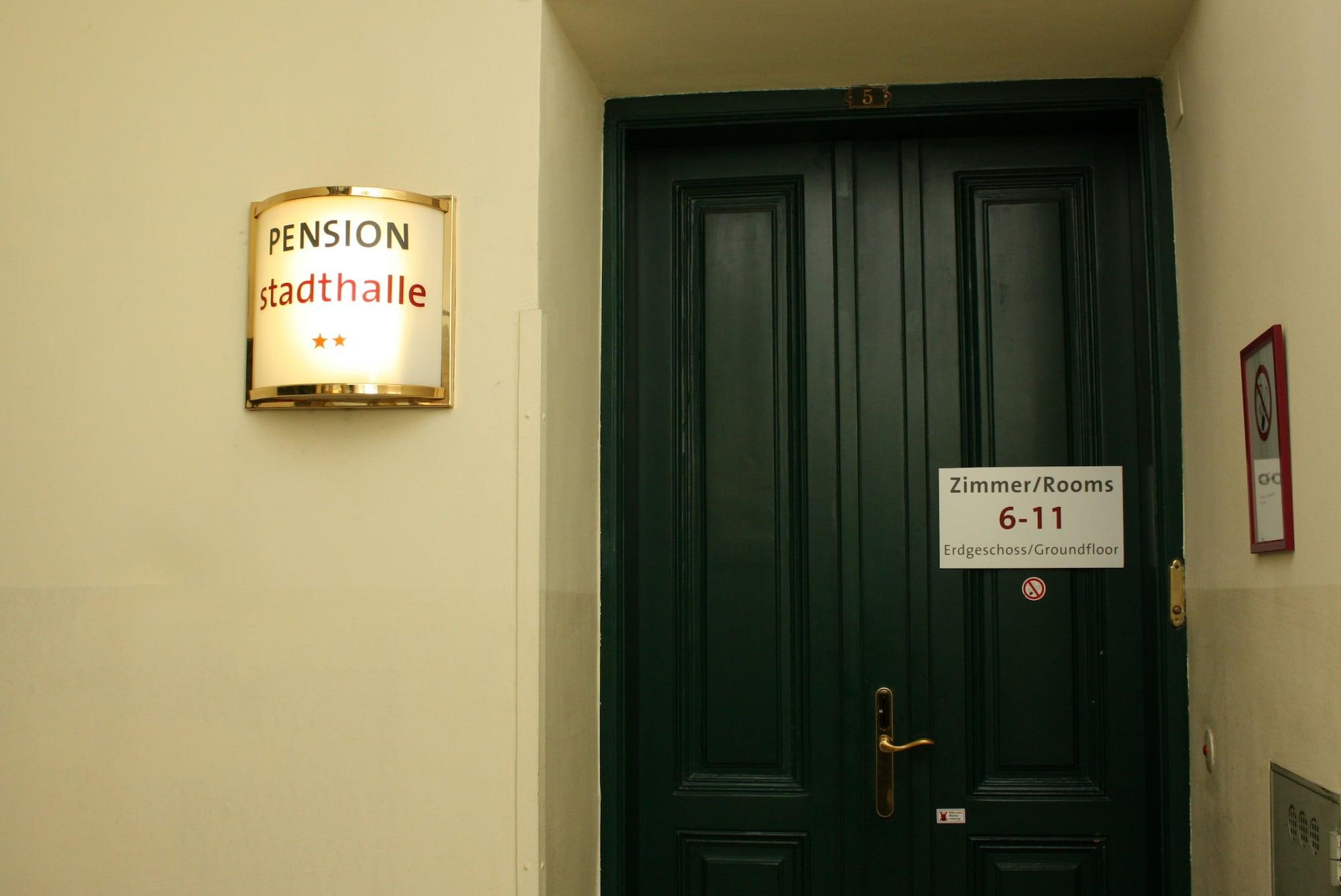 Vista Exterior Pension Stadthalle