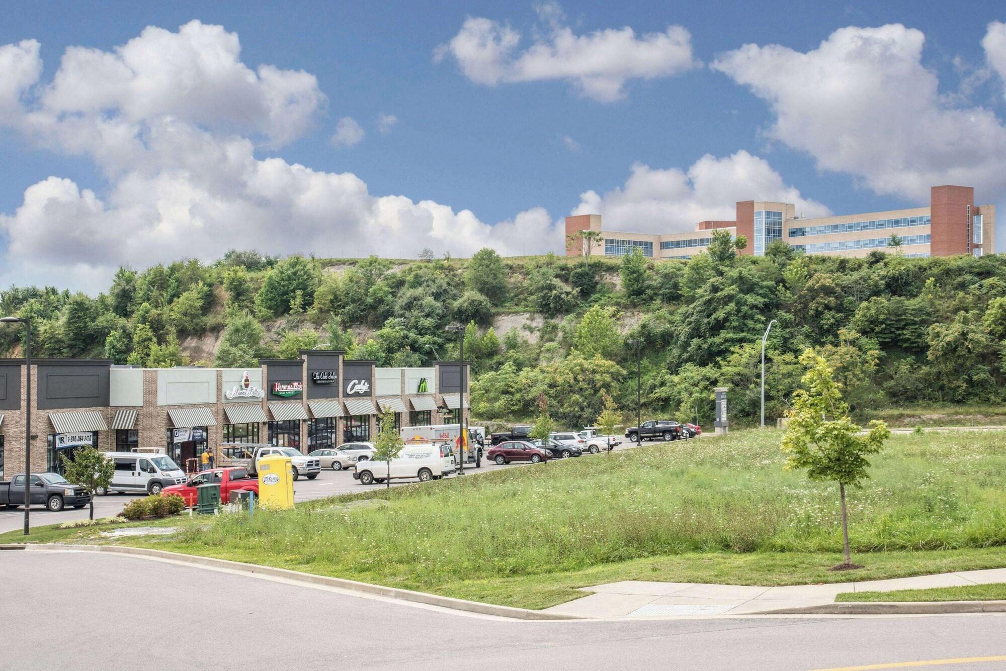 Varios Hawthorn Suites by Wyndham Bridgeport/Clarksburg