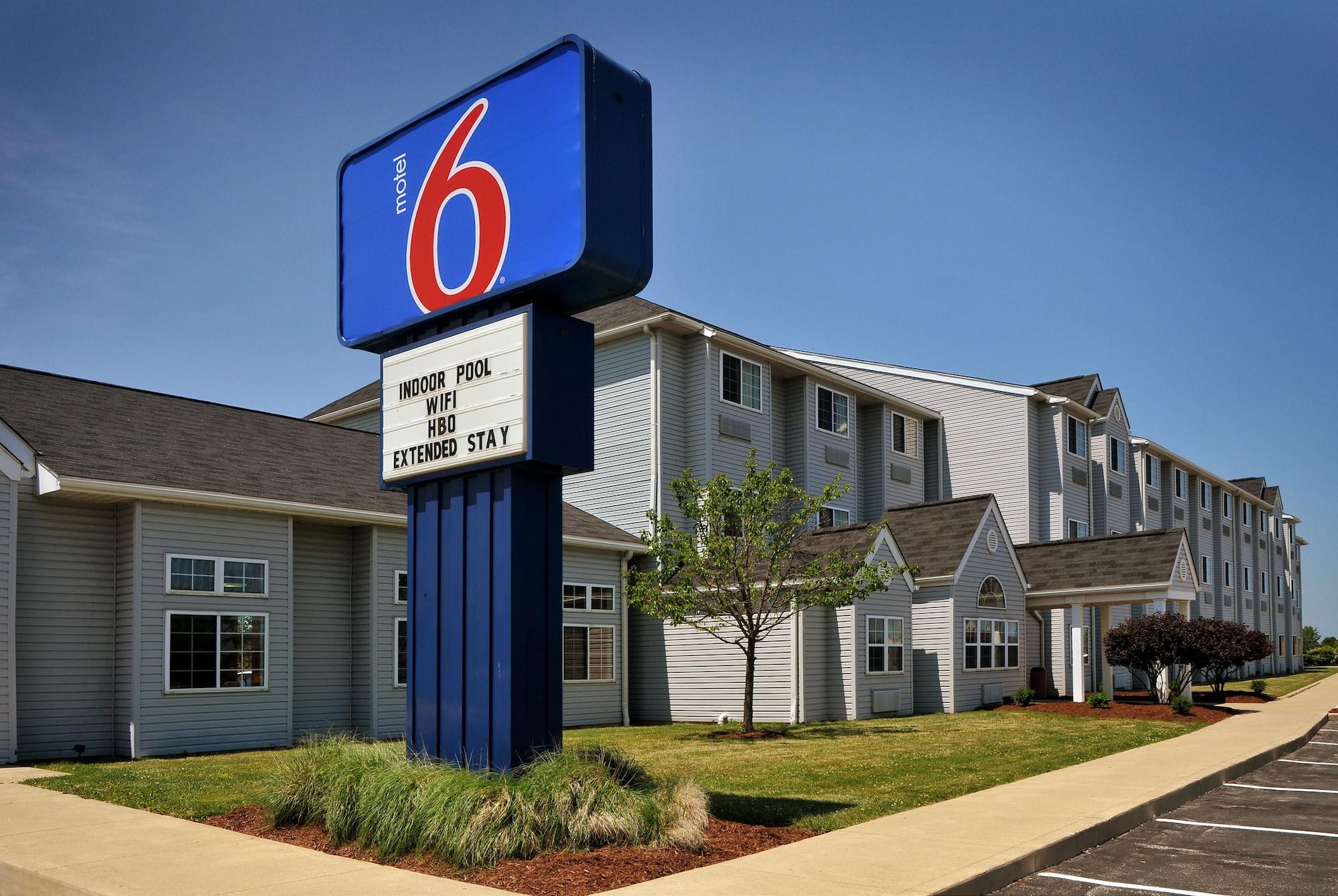Vista Exterior Motel 6 Huron, OH - Sandusky