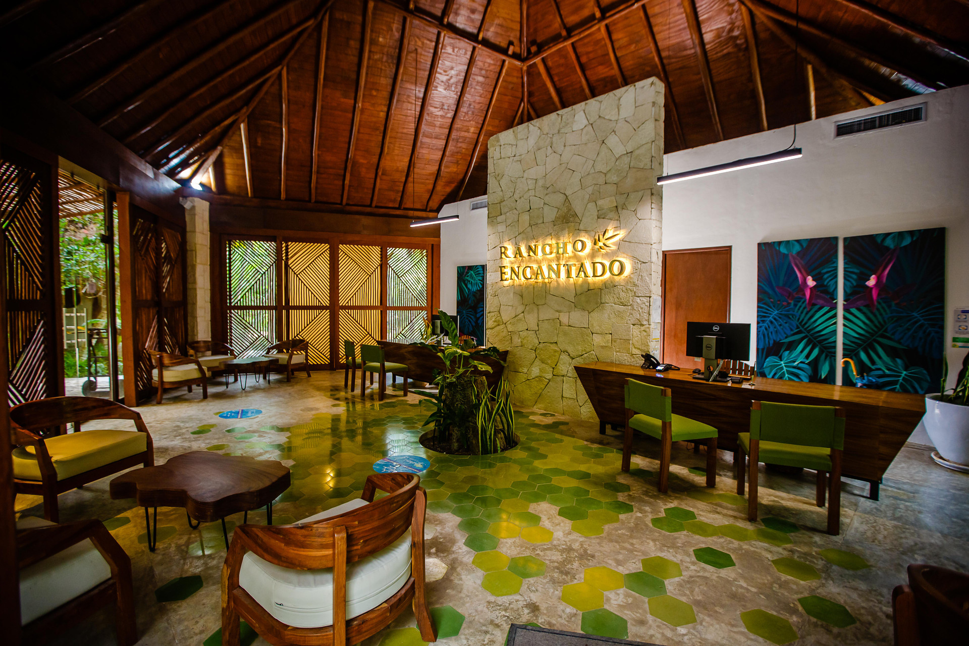 Vista Lobby Rancho Encantado