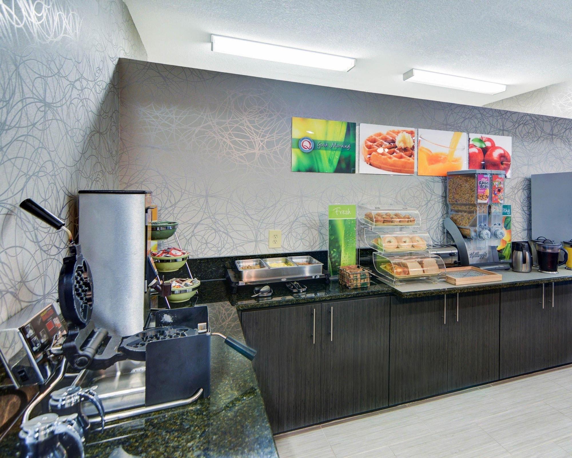 Restaurant Quality Inn & Suites Grand Prairie South