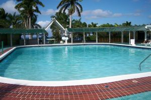 Paquete - Oceanview Studio Apt w/ Pool, Bar & Beach Access