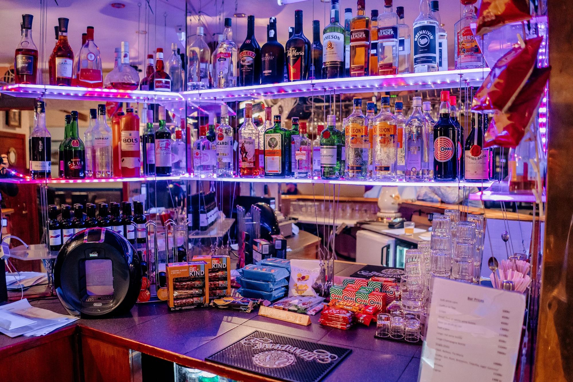 Bar/Salón Hotel Laxnes