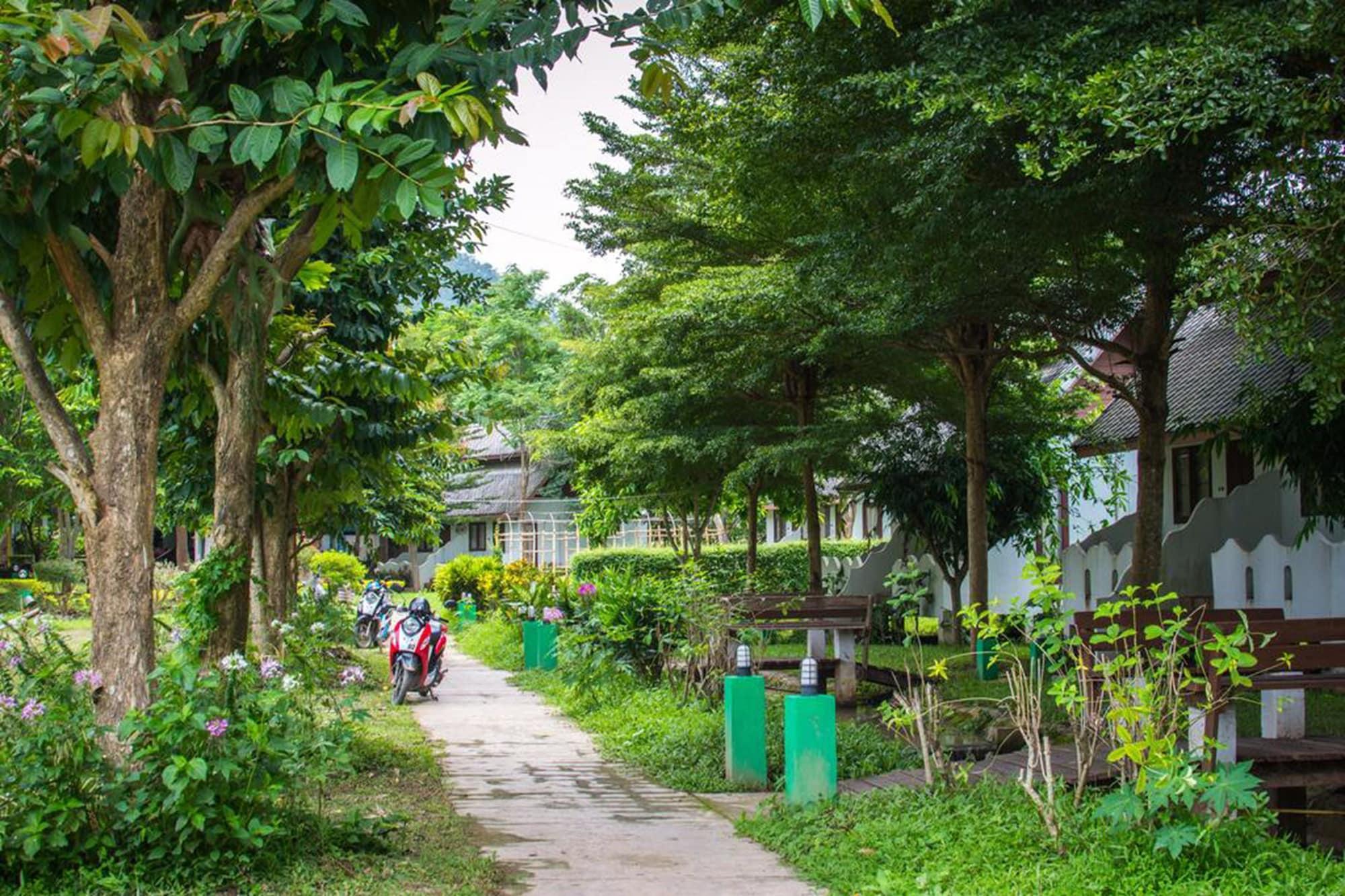 Varios Pai Backpackers Paradise - Adults Only