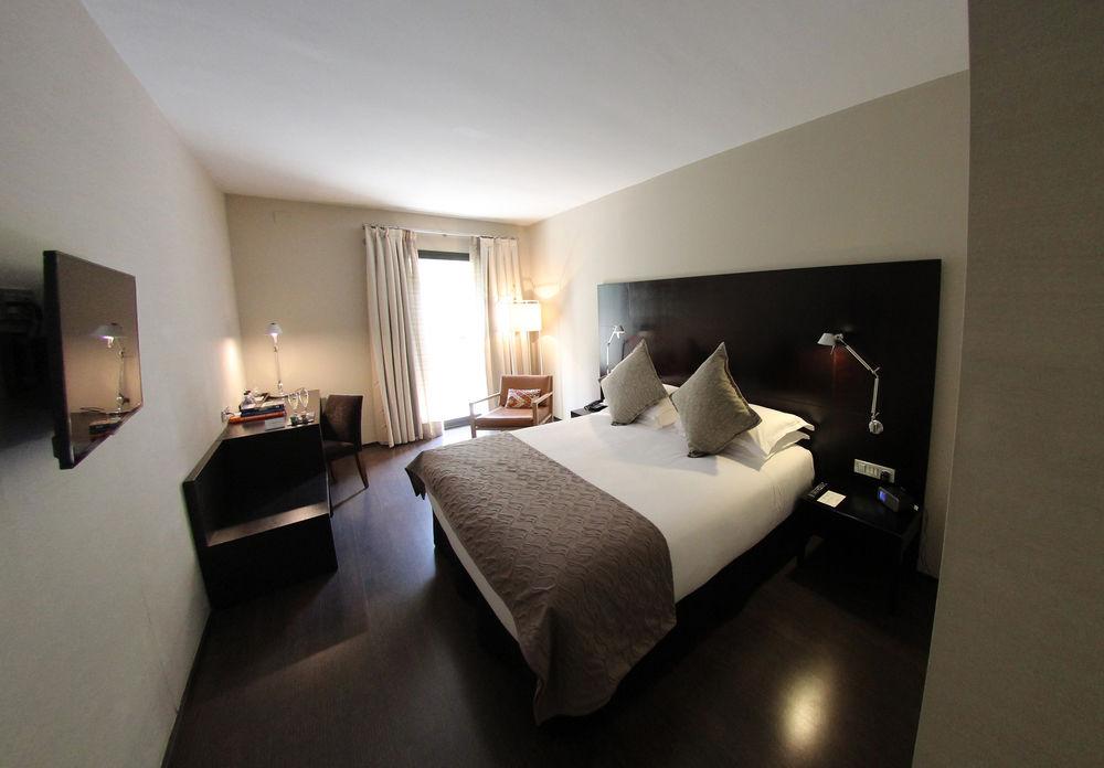 Hotel Alexandra Barcelona Hotel, Curio Collection by Hil