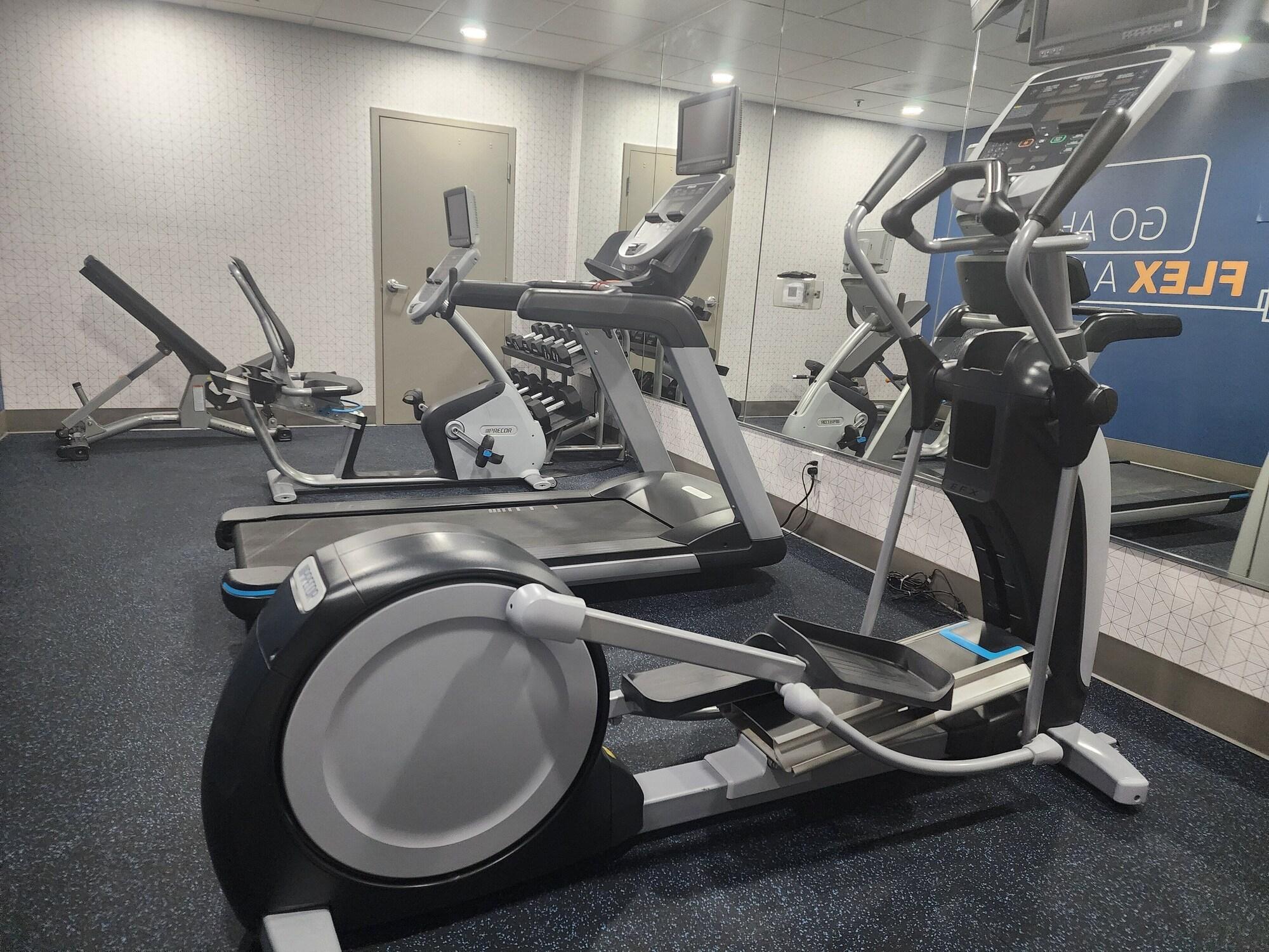 Gimnasio Holiday Inn Express & Suites Lathrop by IHG