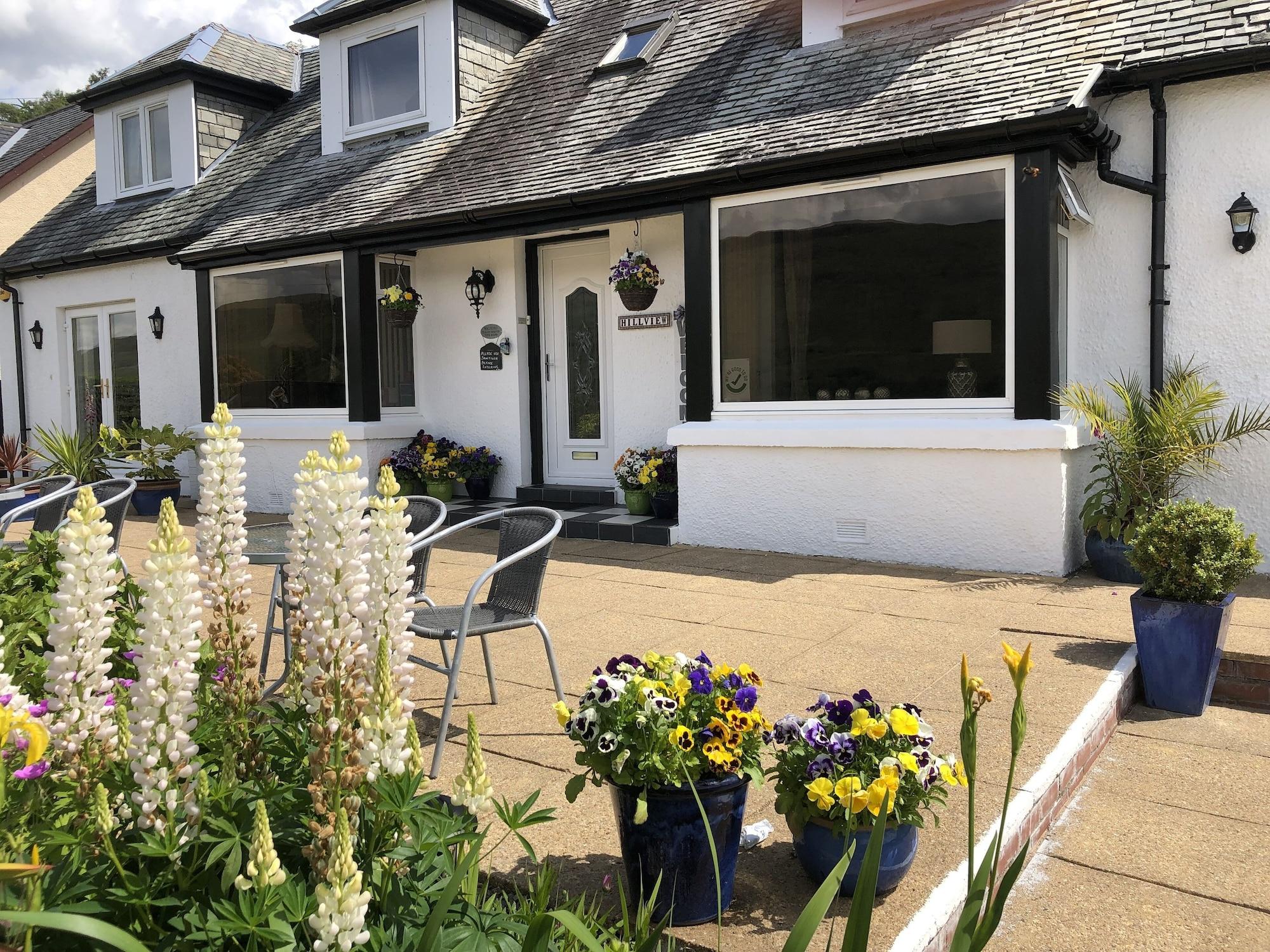 Vista Exterior Hillview guest house