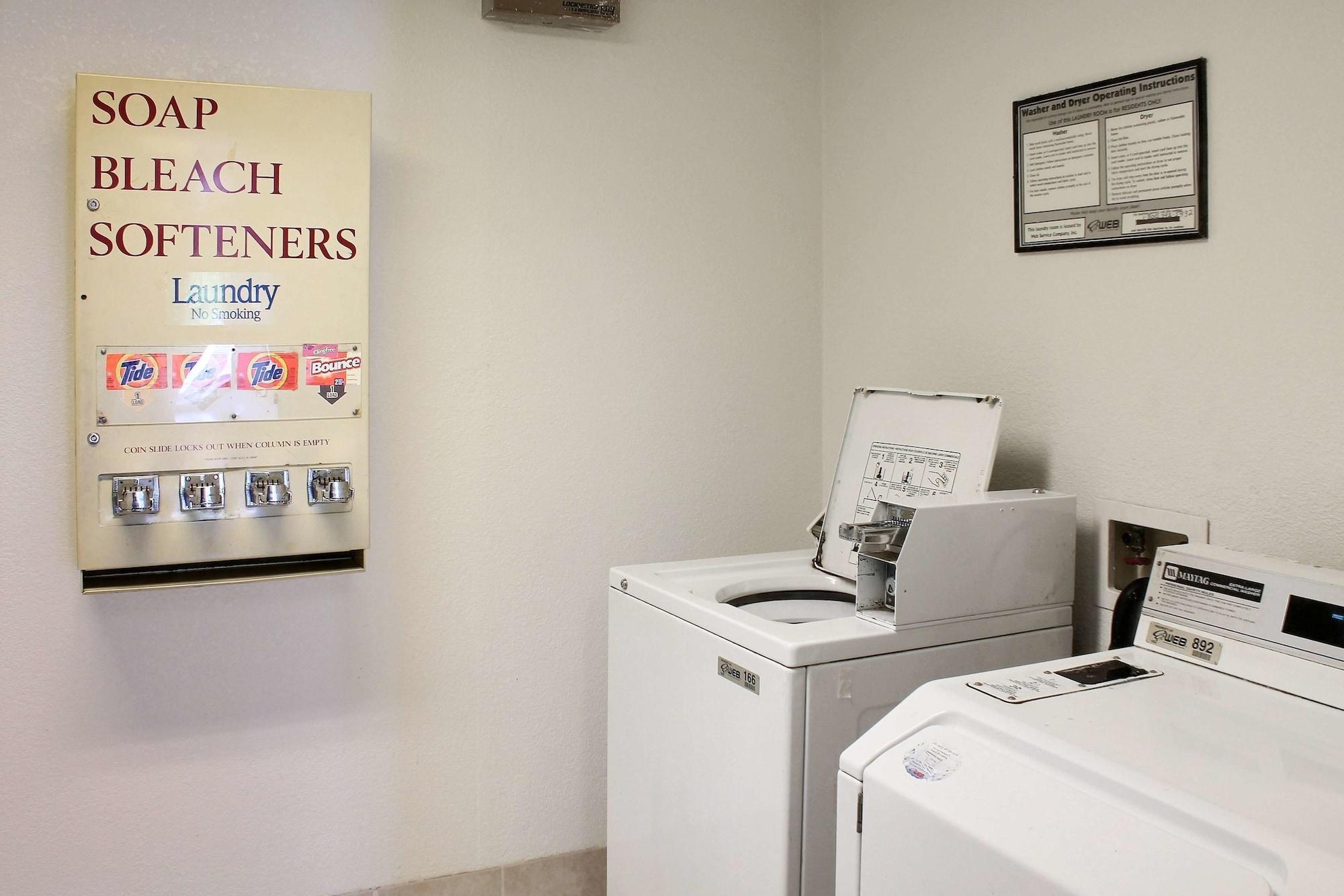 Instalaciones Recreativas Motel 6 Atascadero, CA