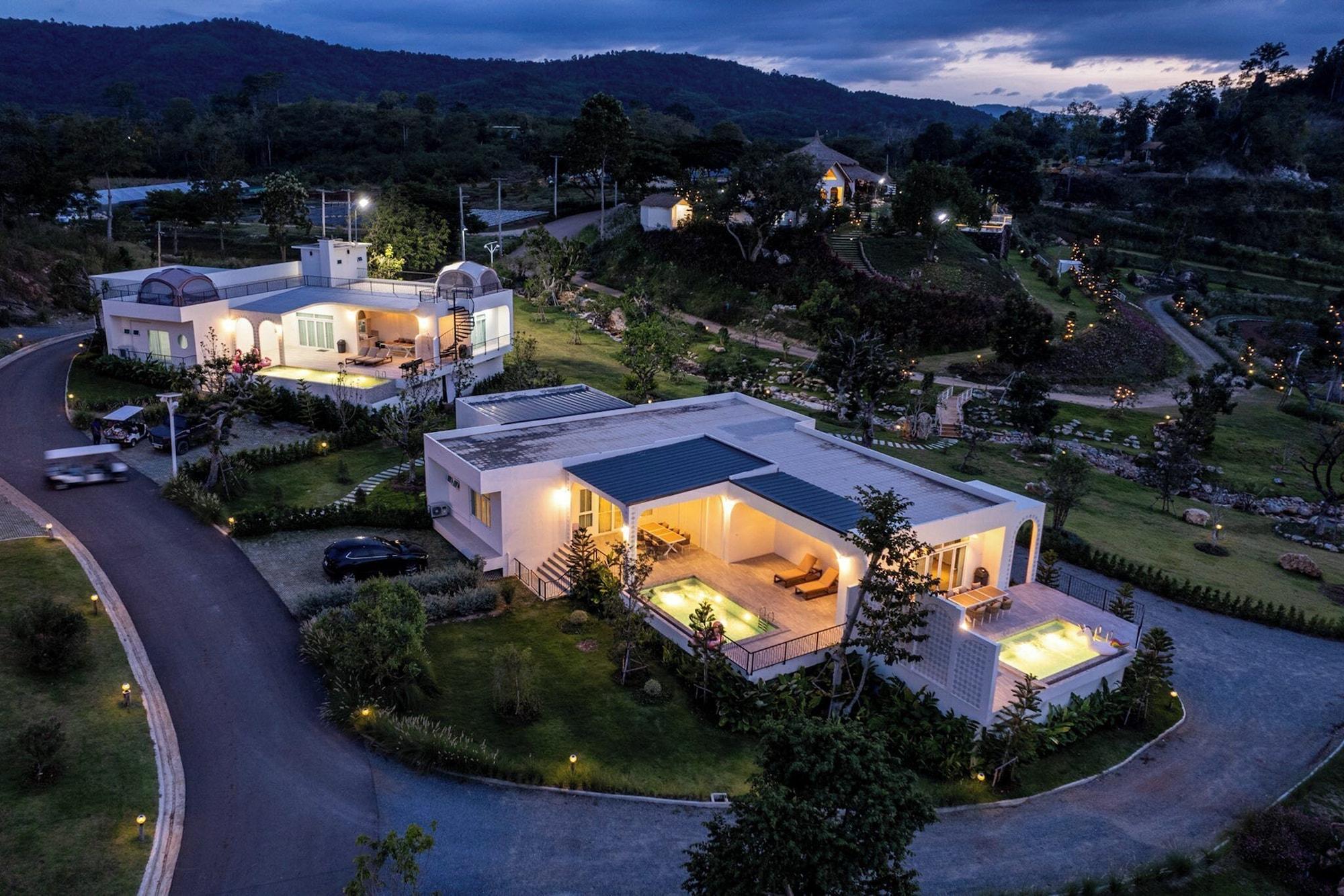 Vista Exterior The Peak Hill Pool Villa