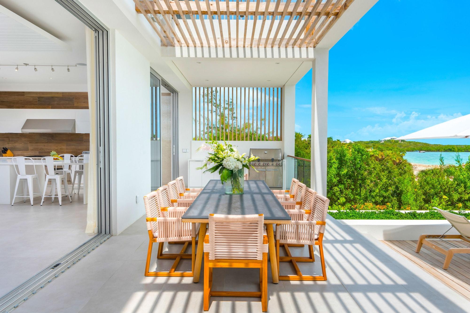 Restaurant Beach Enclave