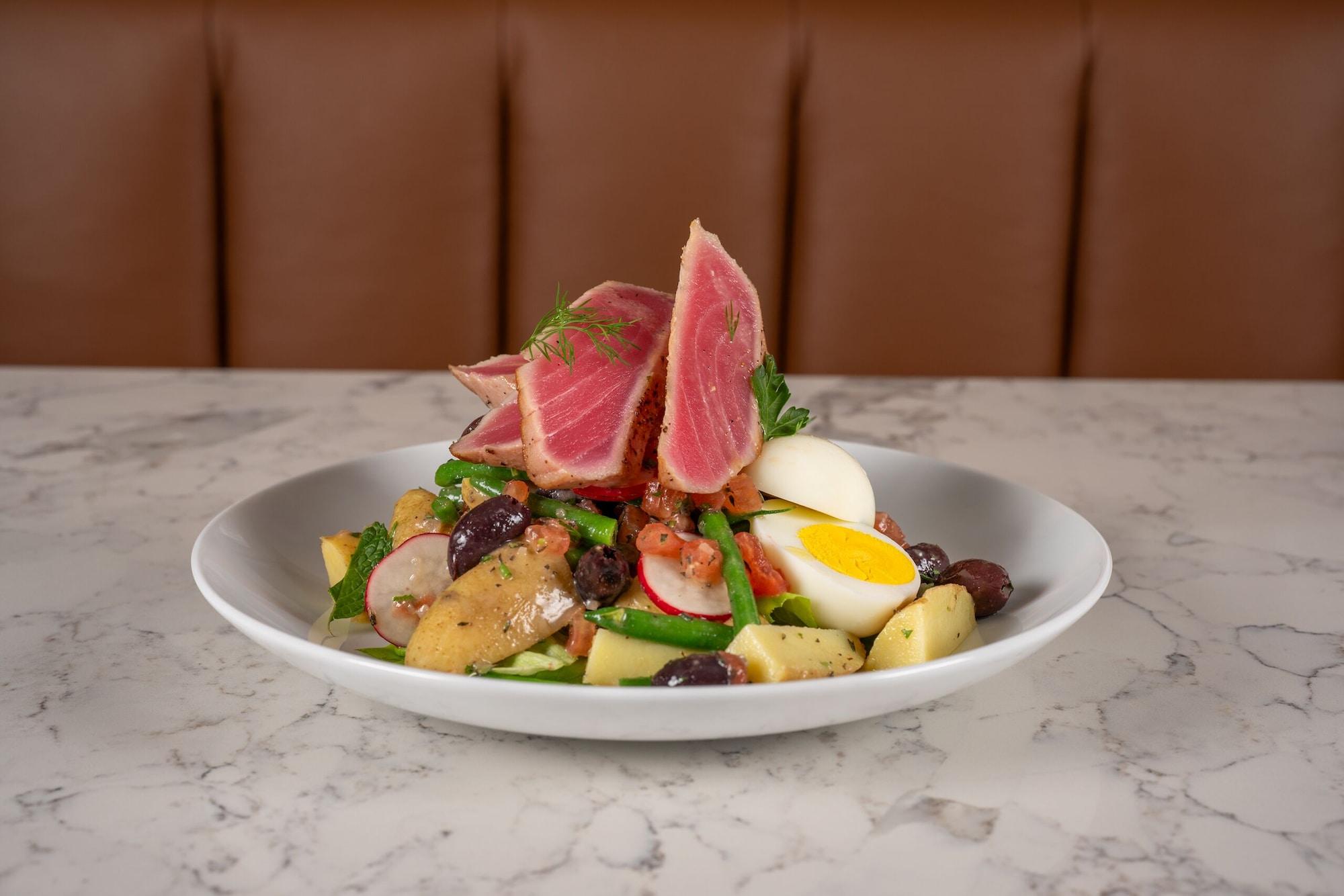 Restaurant TOOR Hotel Toronto, part of JdV by Hyatt