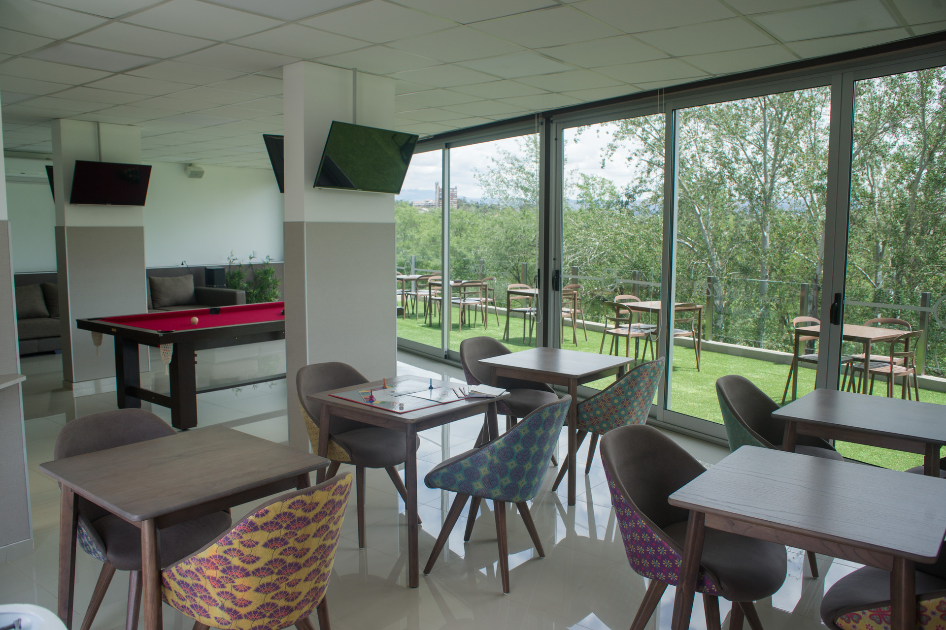 Instalaciones Recreativas Lusso Apart Hotel