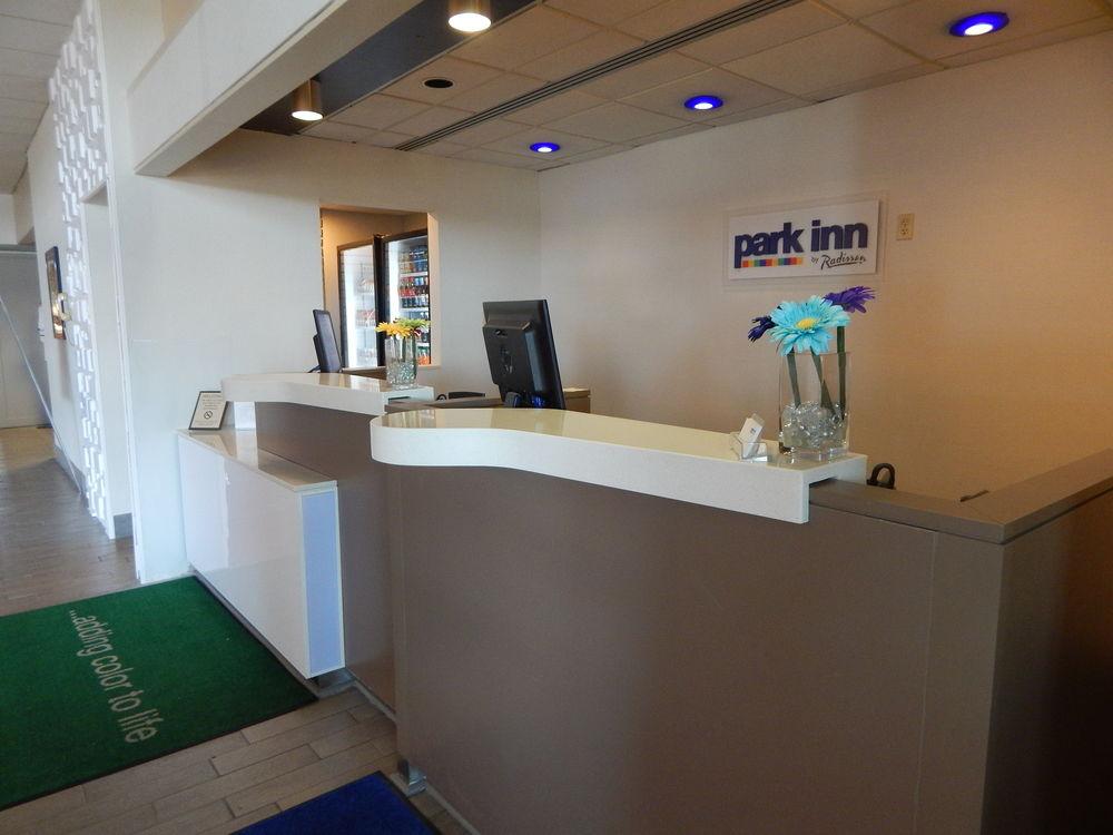 Vista Lobby Park Inn by Radisson Clarion, PA