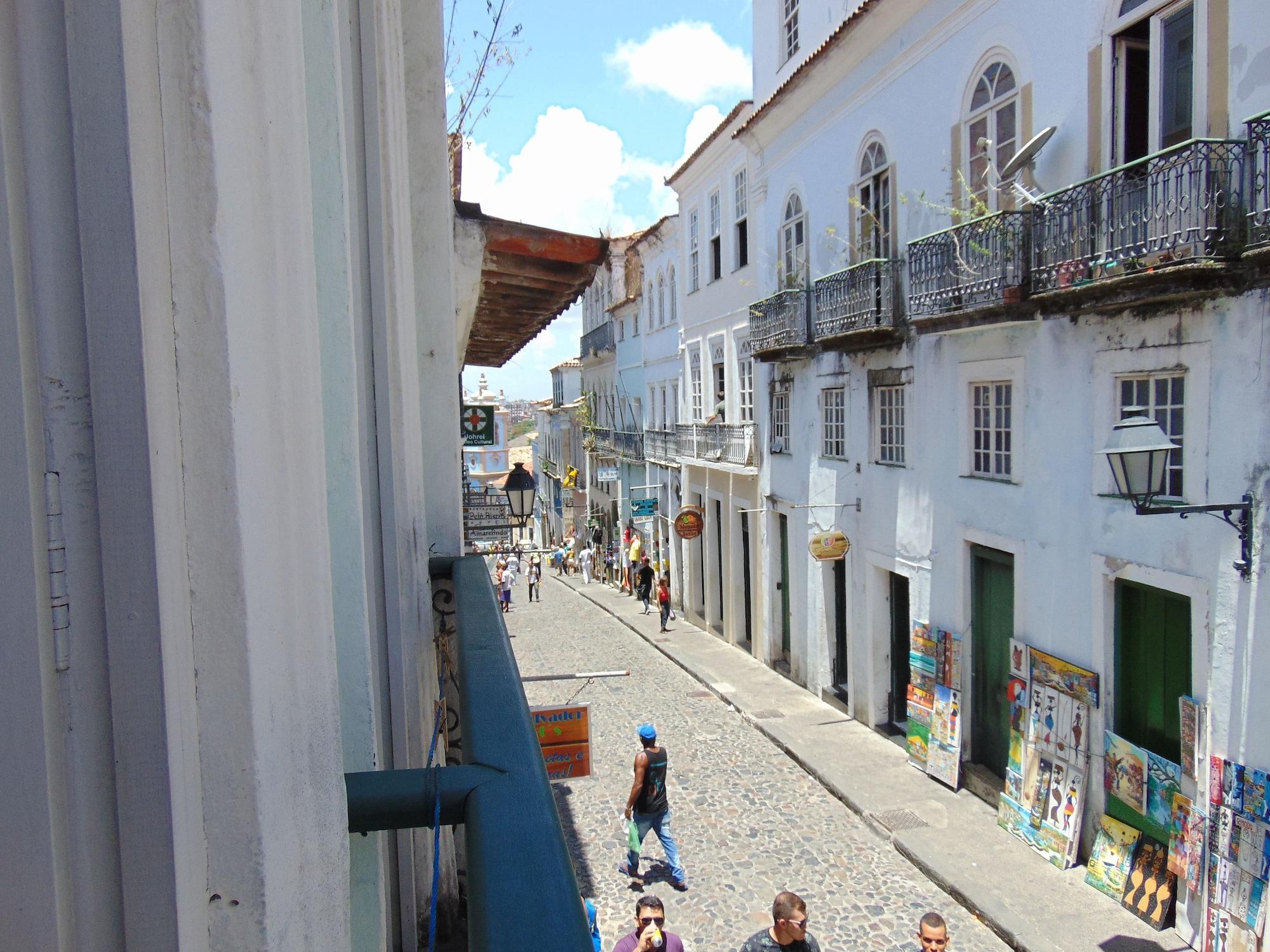 Vista Exterior Carnaval Inn