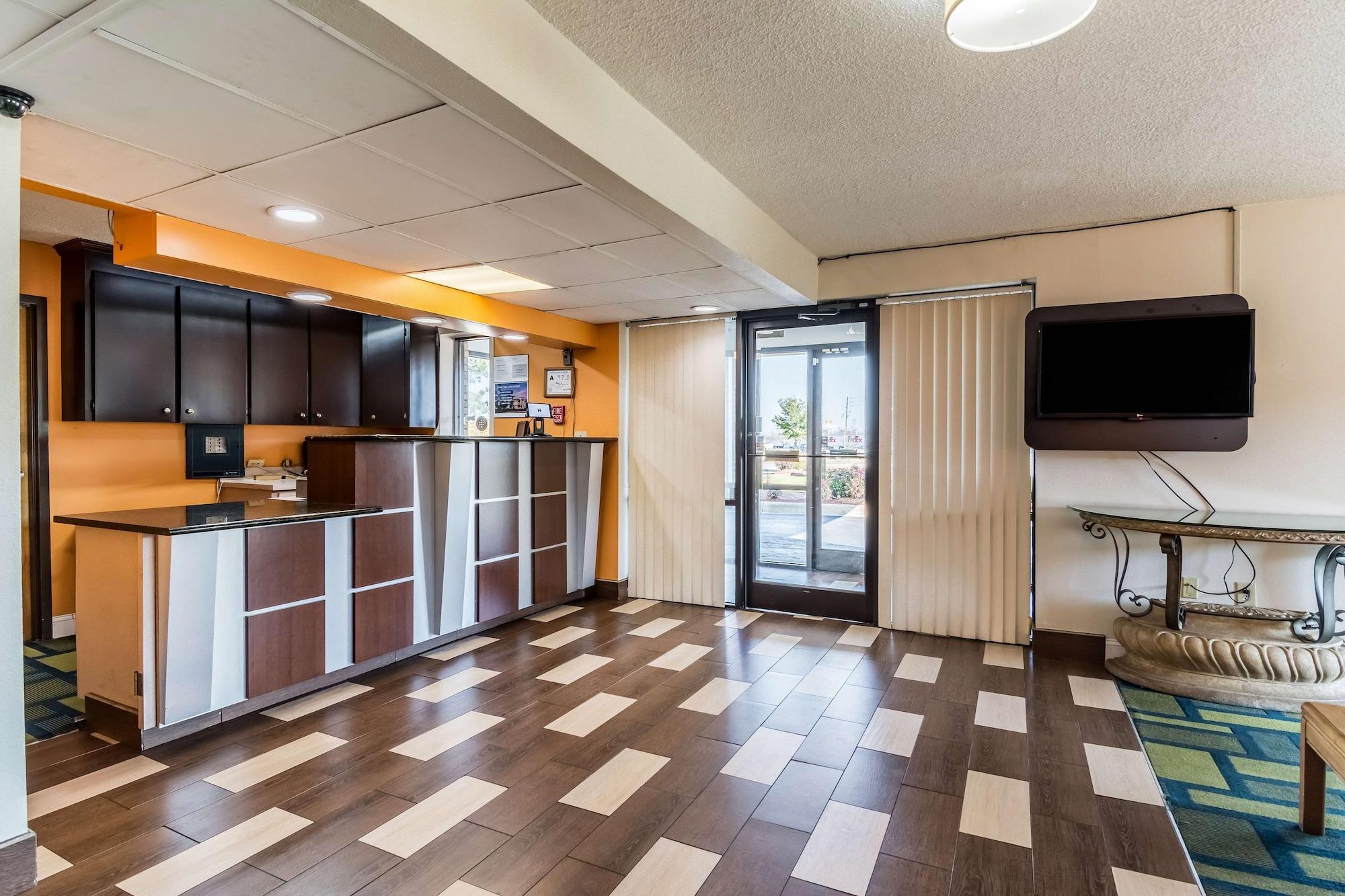 Vista Lobby Motel 6 Kenly, NC