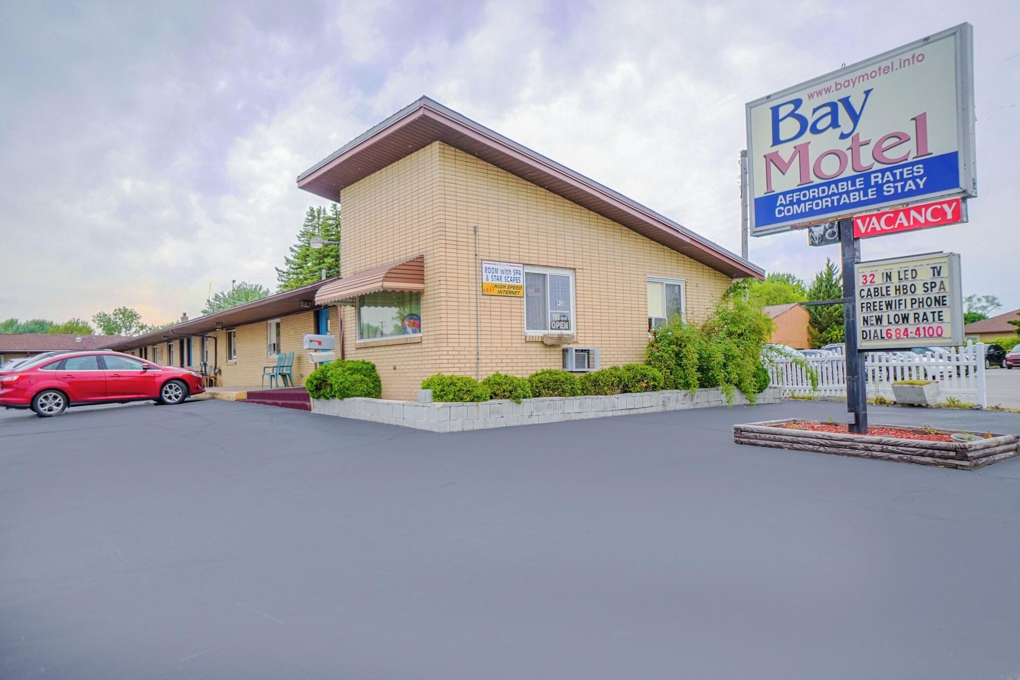 Varios Bay Motel By OYO Bay City