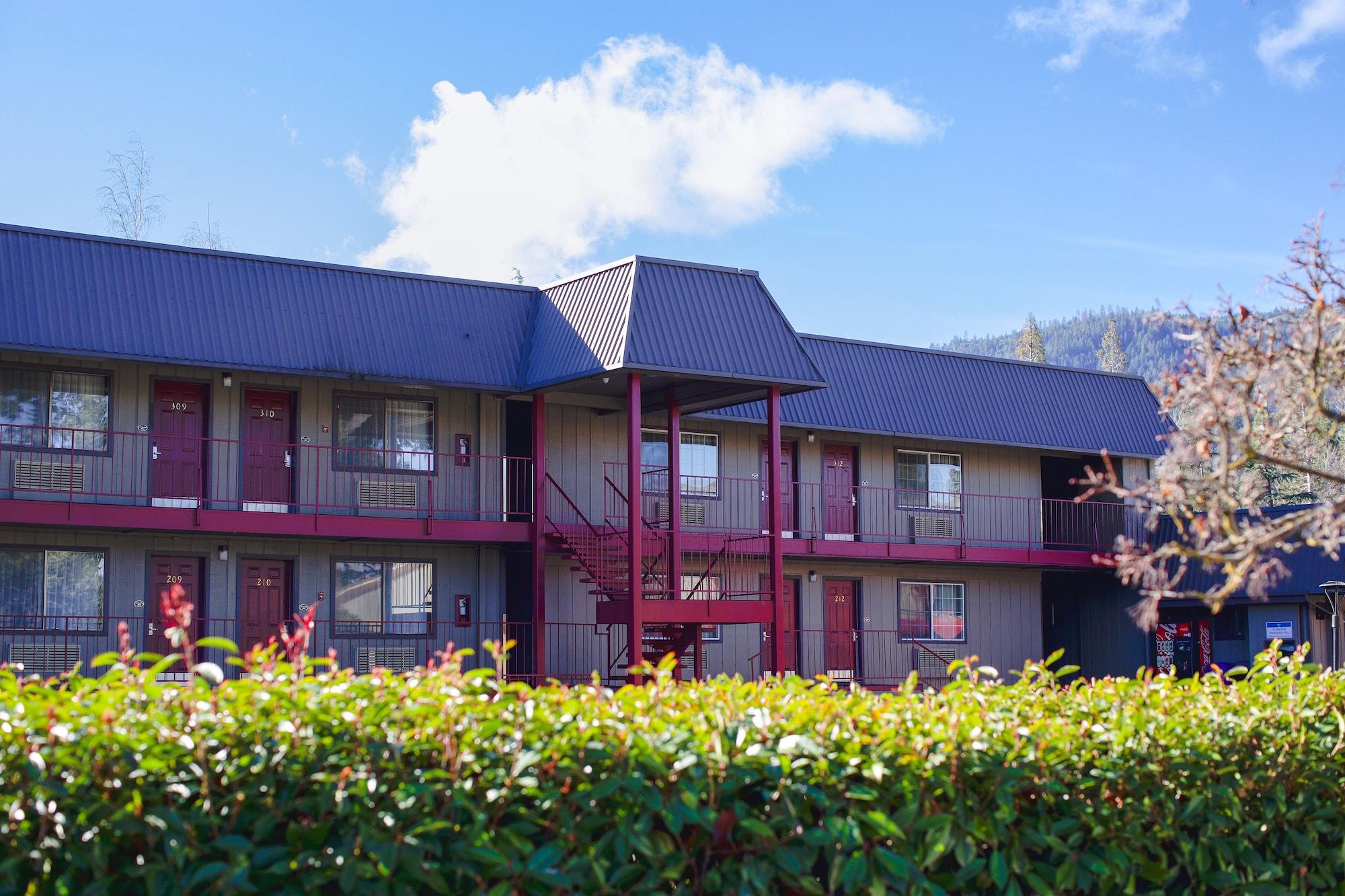 Vista Exterior Flagship Inn of Ashland