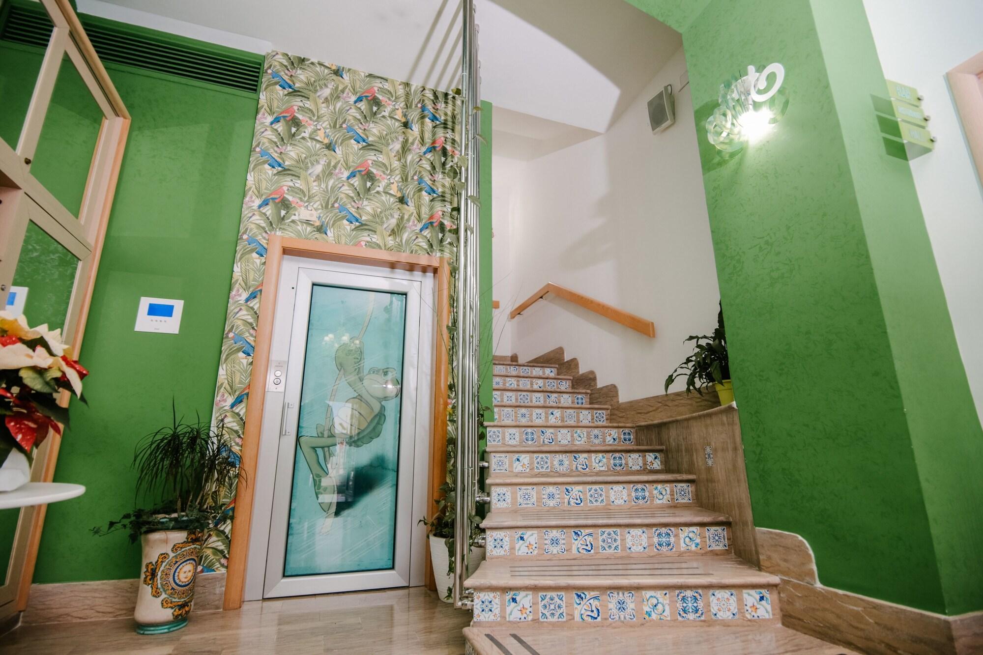 Vista Lobby Quadrifoglio Village