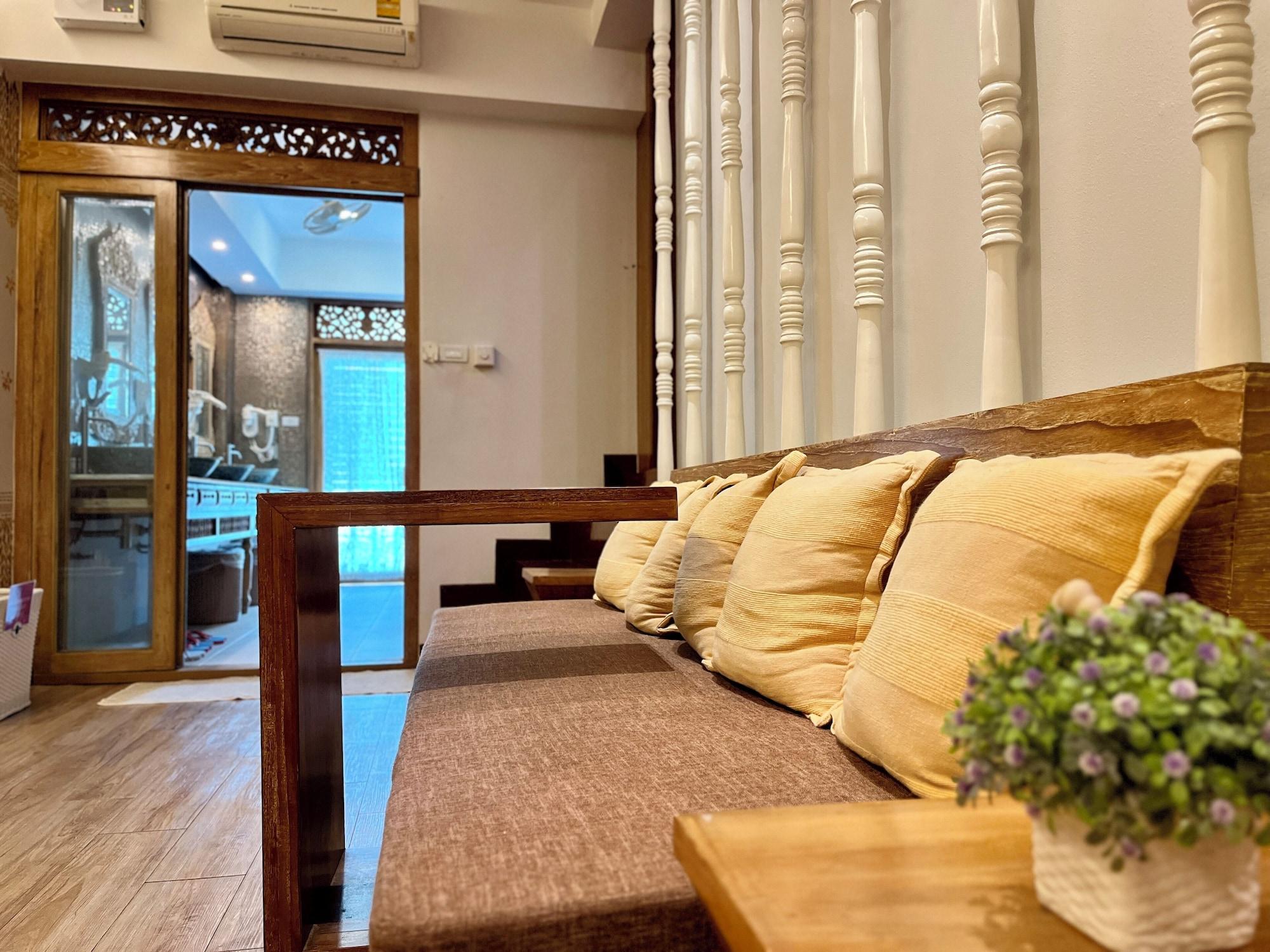 Varios Mariya Lady Hostel At Suvarnabhumi Airport - Female Only