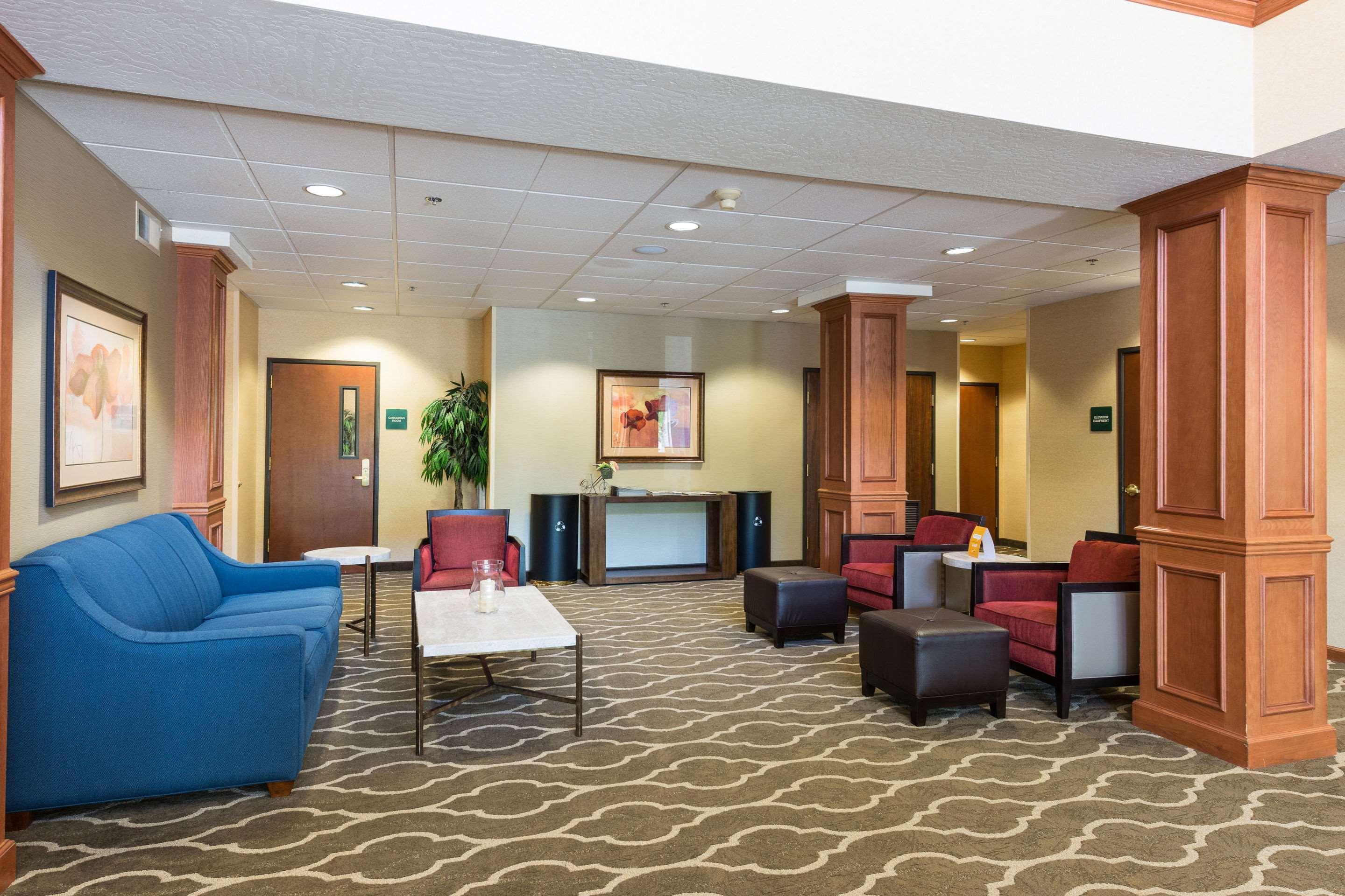 Vista Lobby Comfort Suites Springfield-Eugene