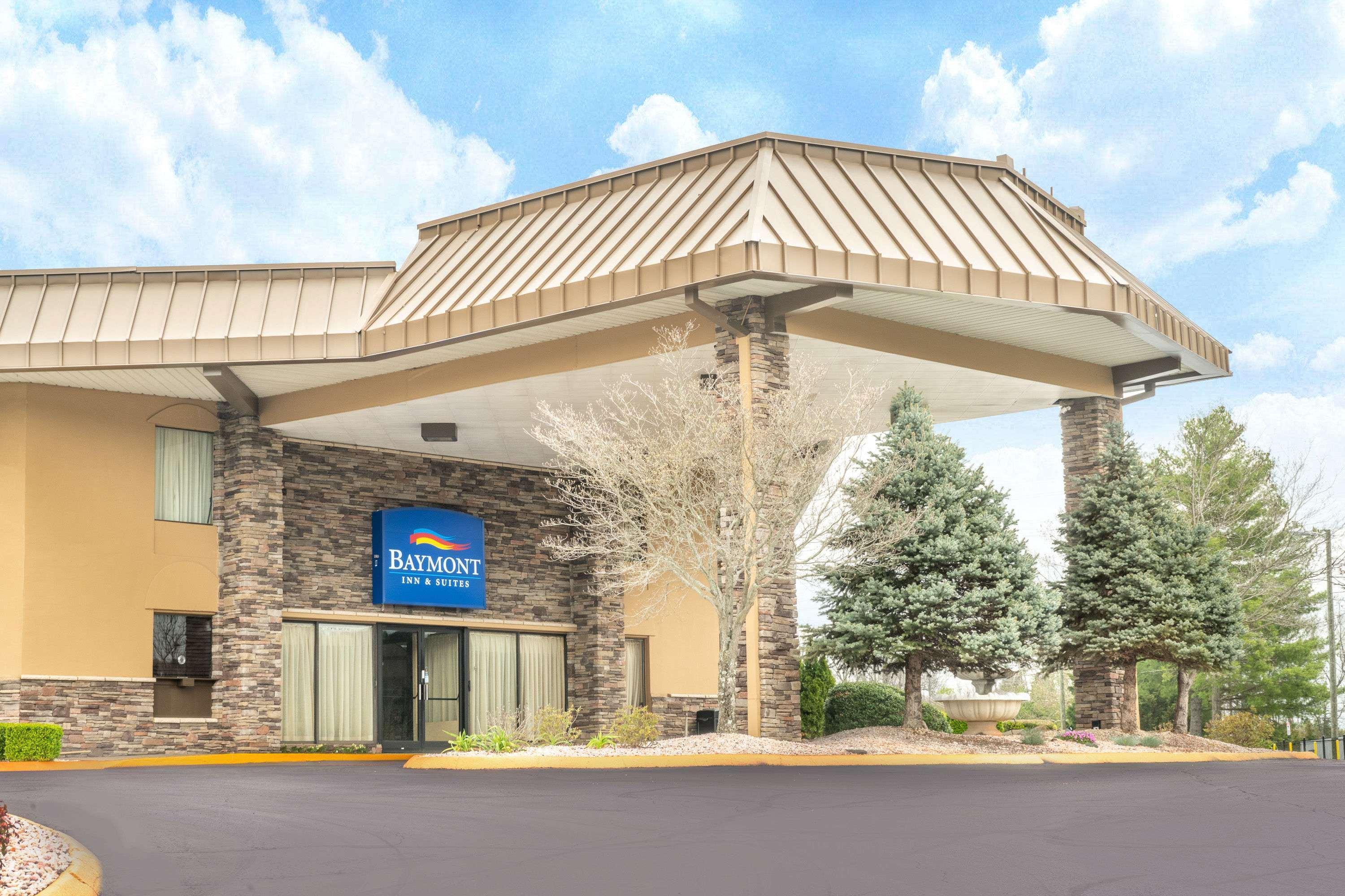 Vista Exterior Baymont by Wyndham Knoxville I-75