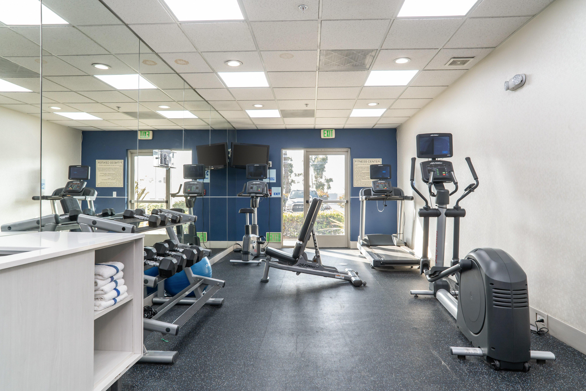 Gimnasio Holiday Inn Express Hotel & Suites San Diego Otay Mesa by IHG