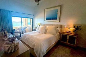 El Zalate Top Floor Beachfront 2 Bed 2 Bath beautiful white sandy beach