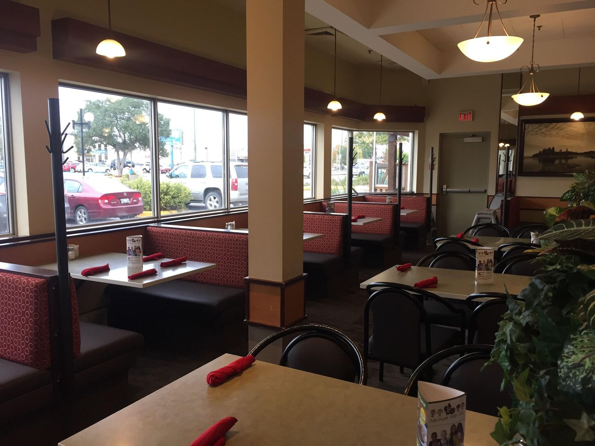 Restaurant Canad Inns Destination Centre Transcona