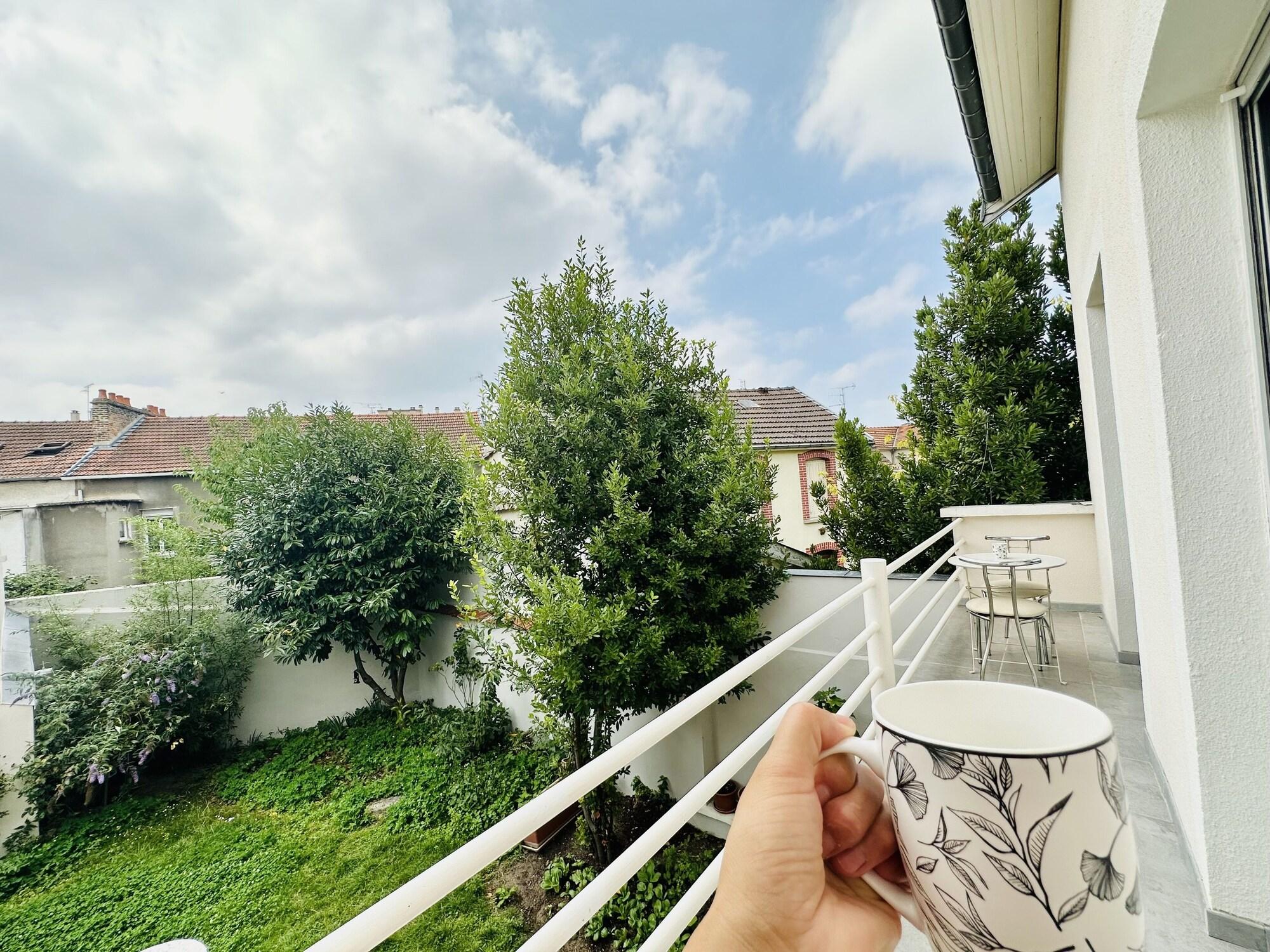 Vista Exterior Reims Sherpa Guest House