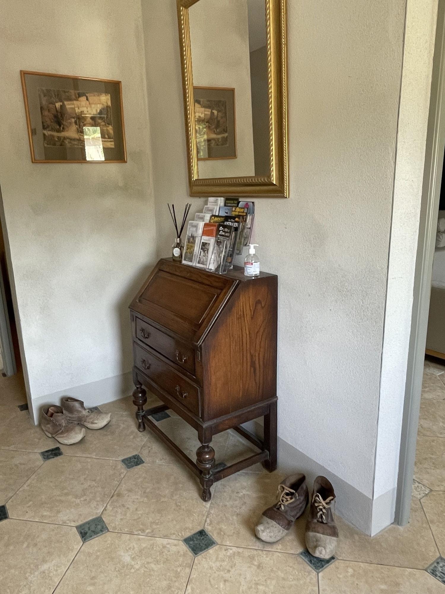 Vista Lobby Le Domaine de La Tuilerie - Gîte de Charme en Bord de Rivière Avec Piscine