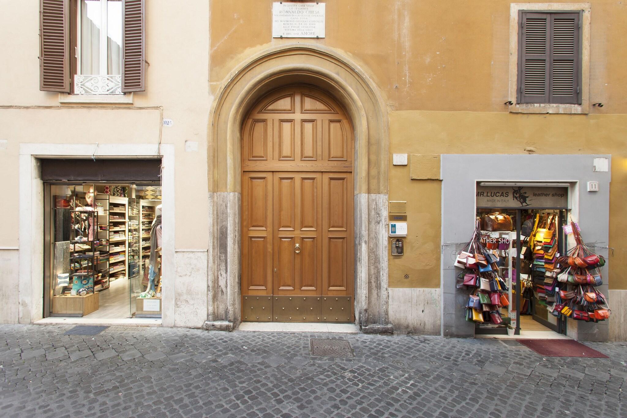Vista Exterior My Trevi Charming & Luxury Rooms