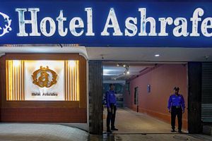 Alojamiento - Hotel Ashrafee