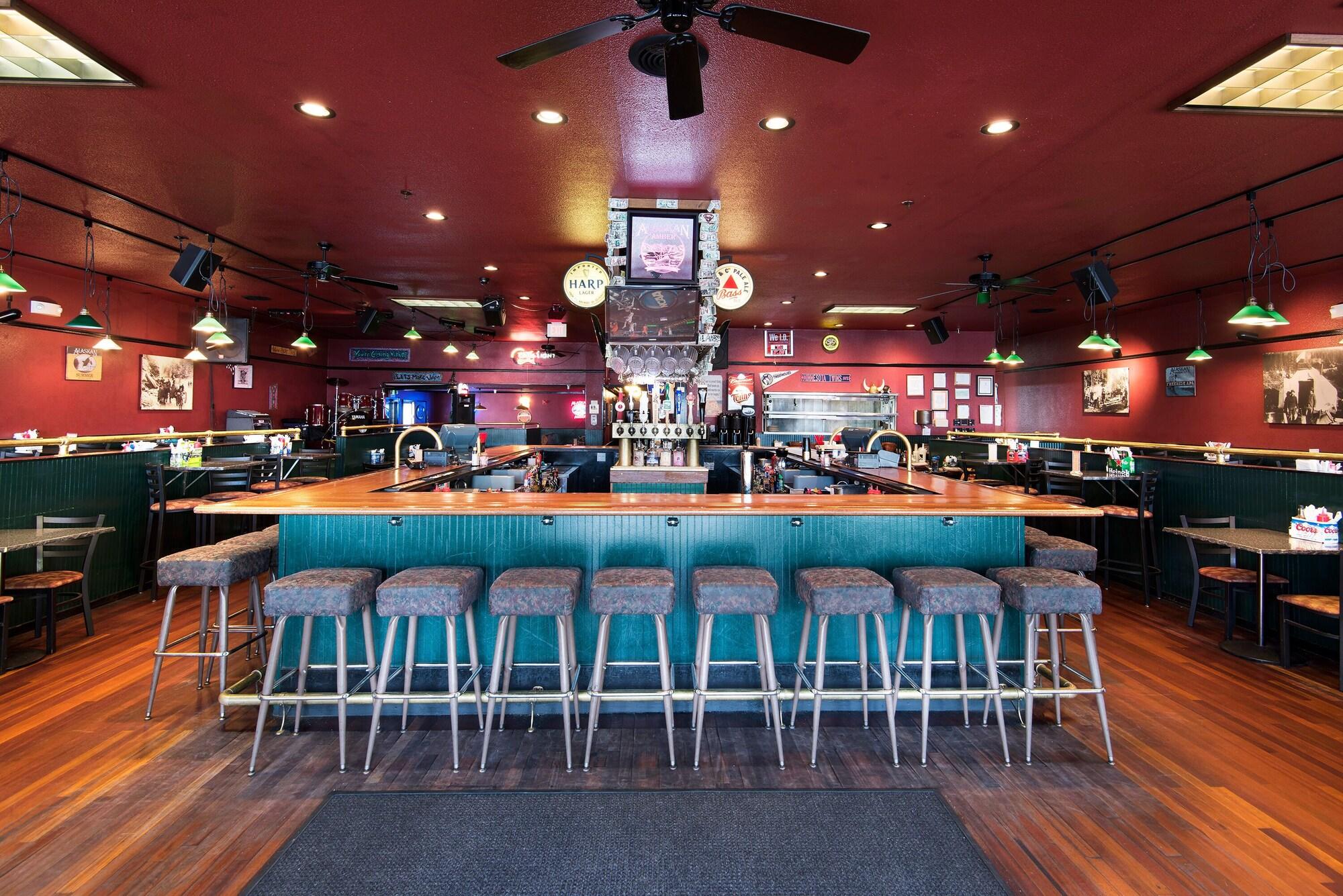 Bar/Salón Holland America Skagway Inn