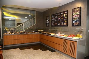 Alojamiento - Golden Blue Hotel Express