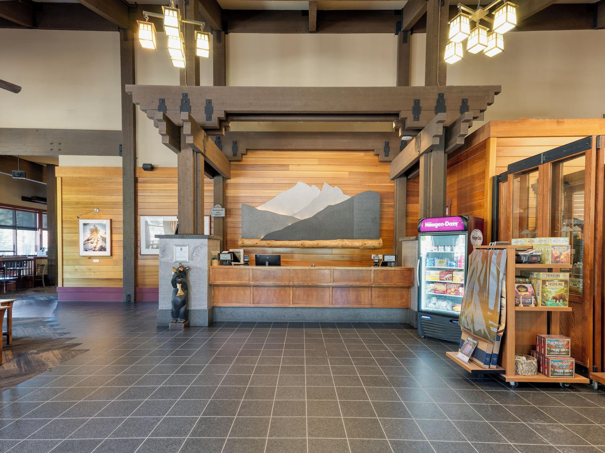 Vista Lobby Wuksachi Lodge
