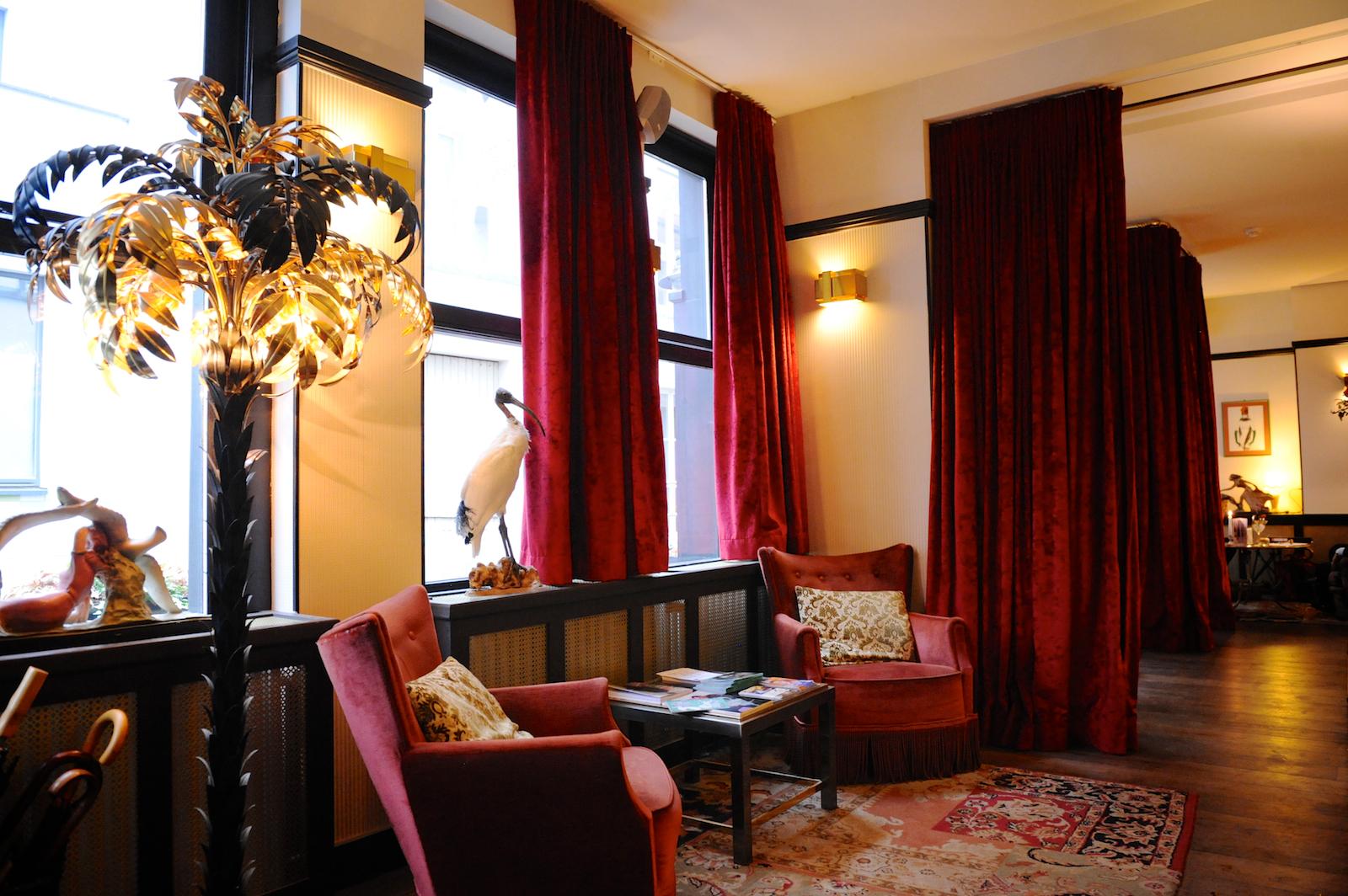 Vista Lobby Latroupe Jardin Secret