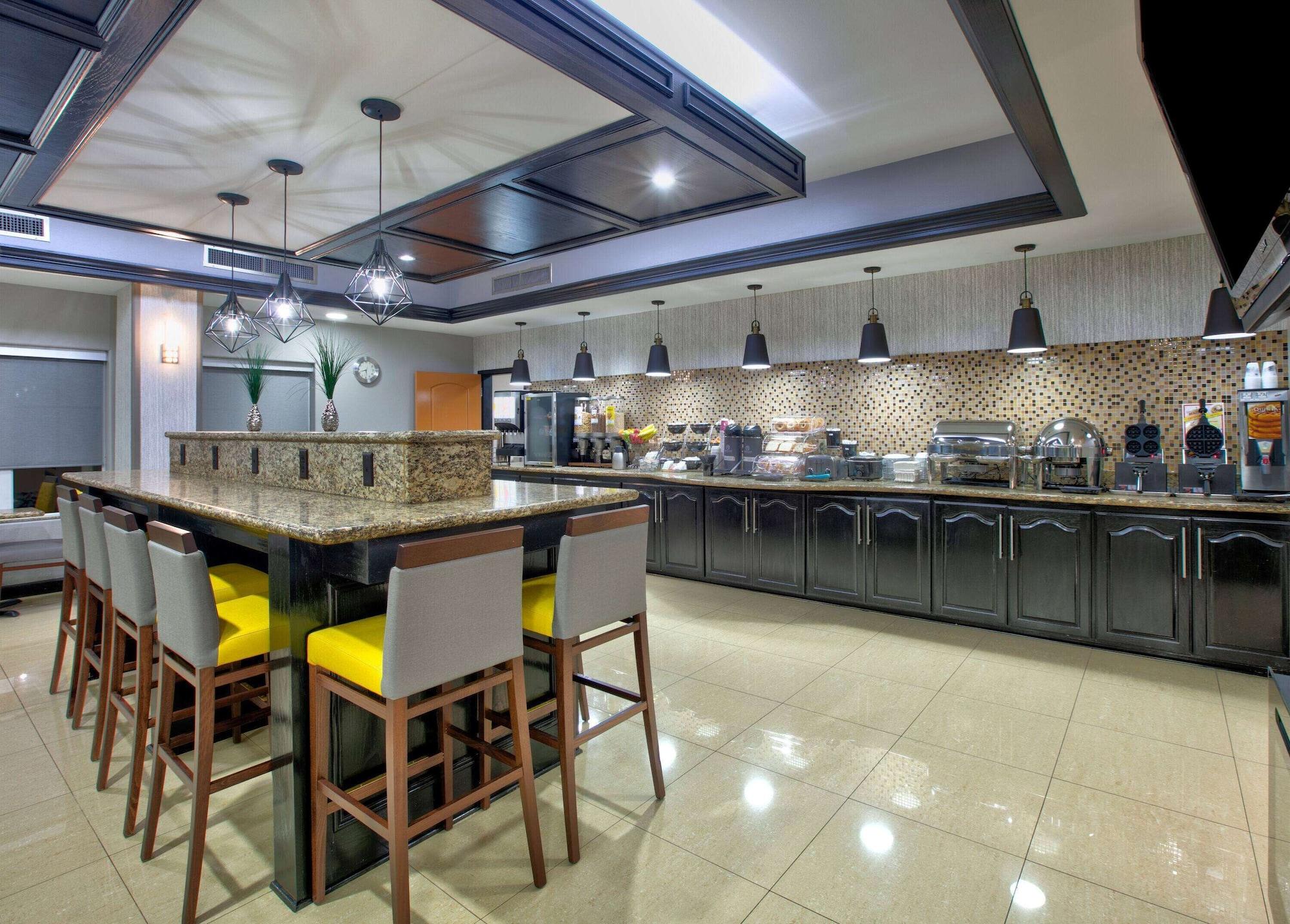 Restaurant La Quinta Inn & Suites by Wyndham Little Rock - Bryant