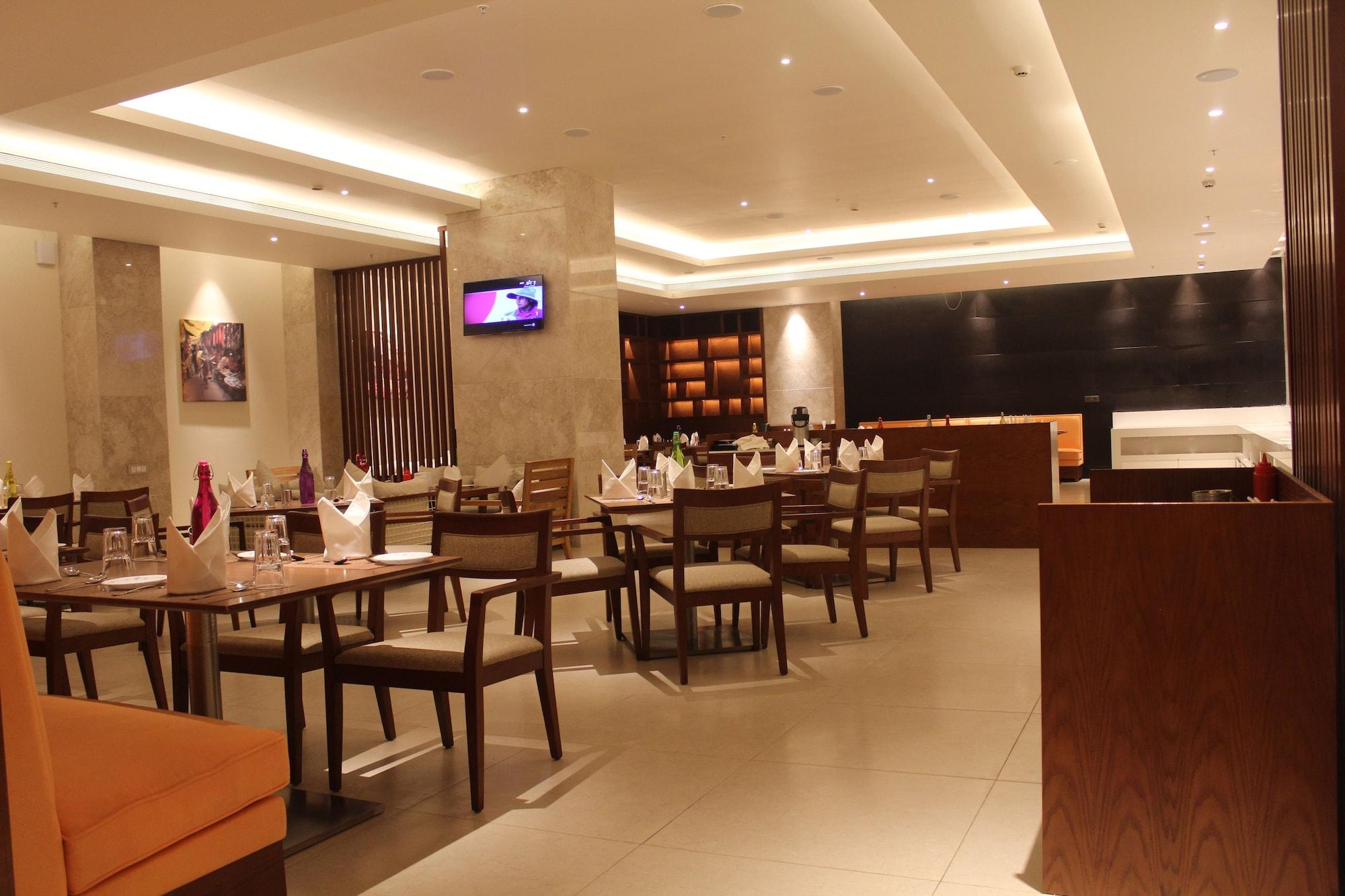 Restaurant Grand Tamanna Hotel Hinjawadi Pune