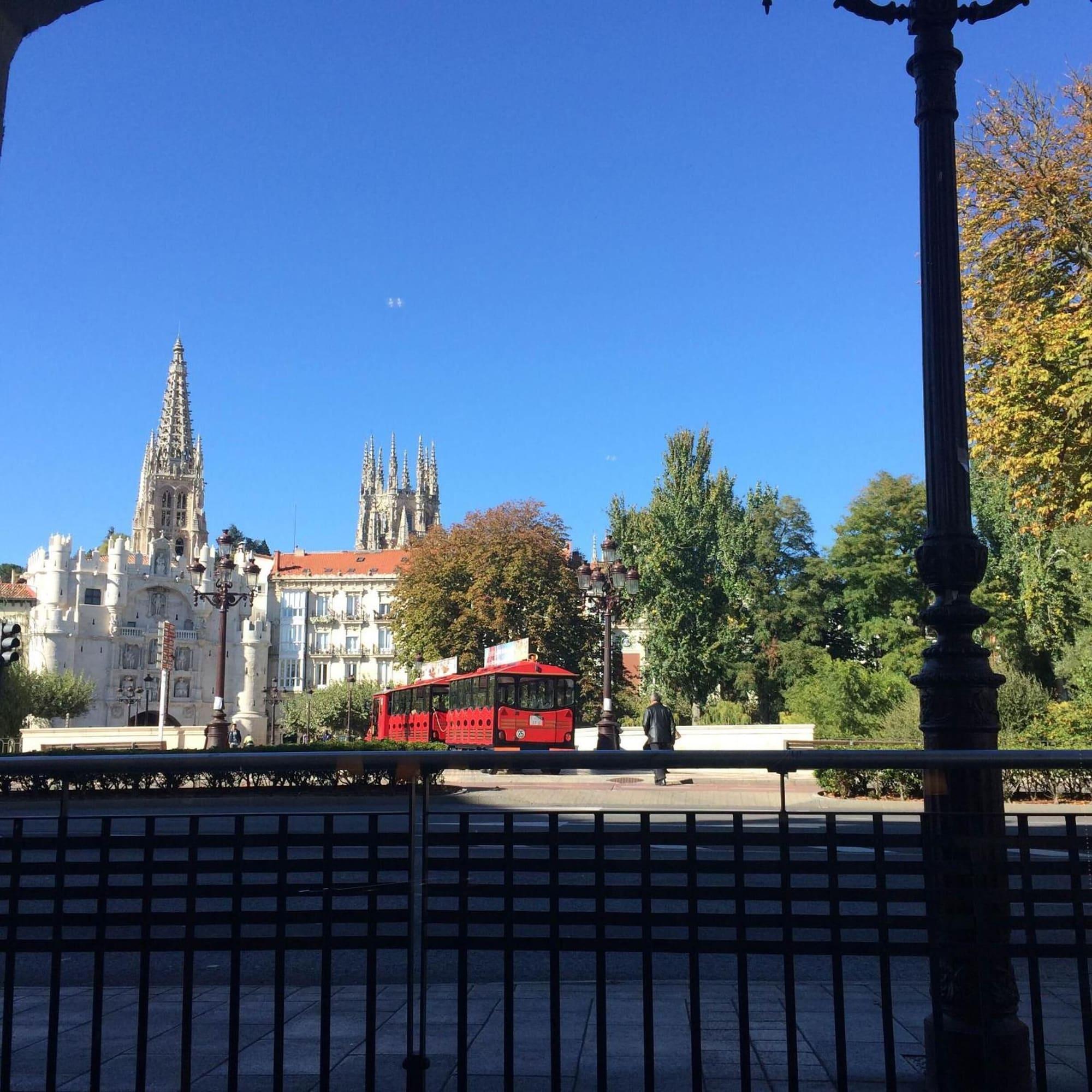 Vista Exterior Hotel Via Gotica