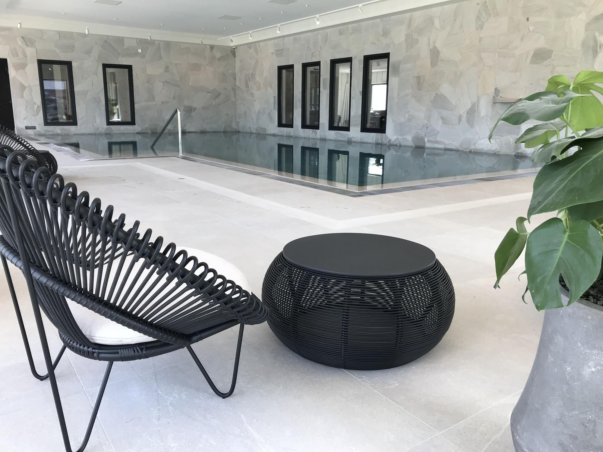 Vista Piscina Van der Valk De Gouden Leeuw