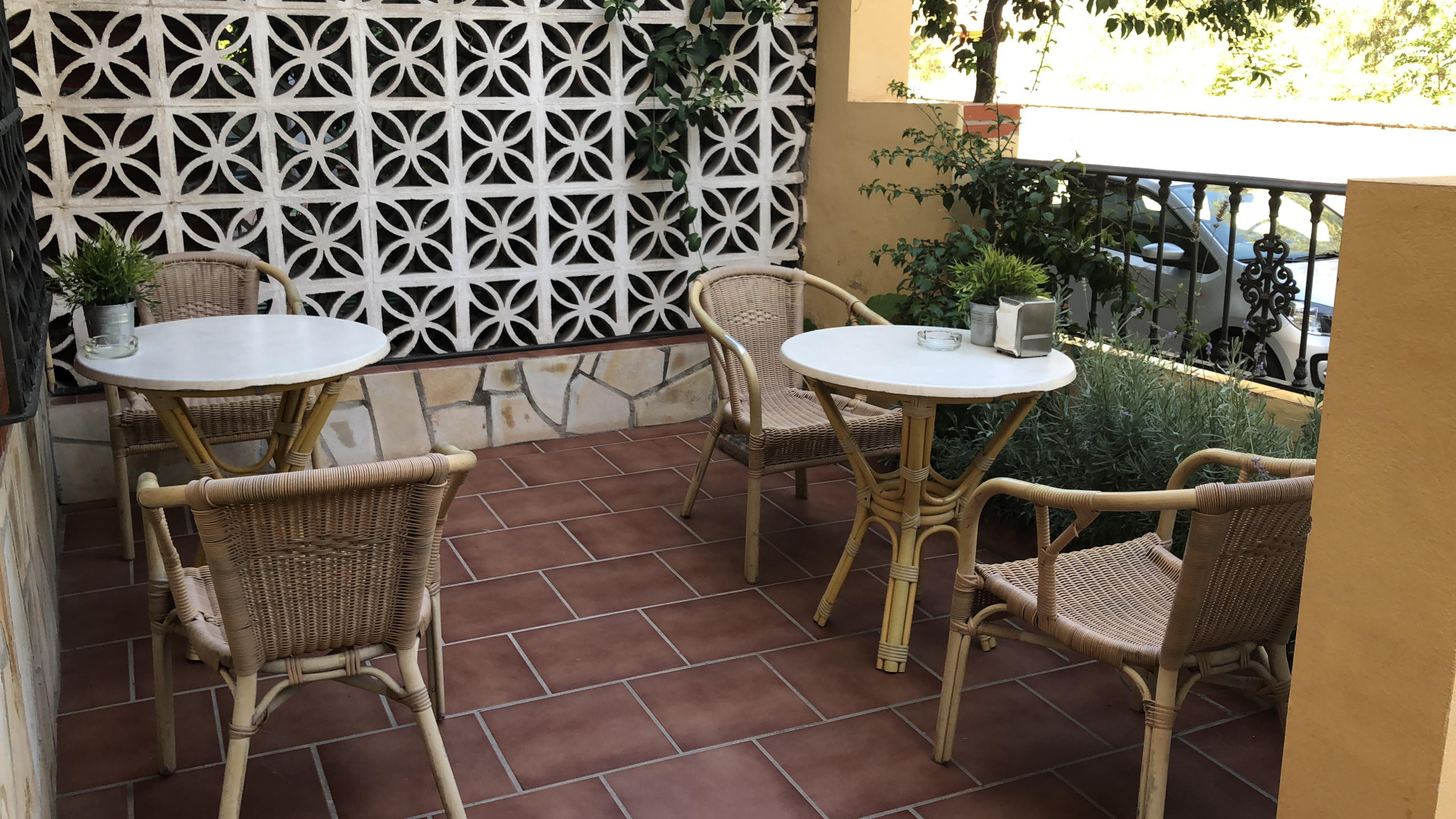 Varios Hostal Moscatel